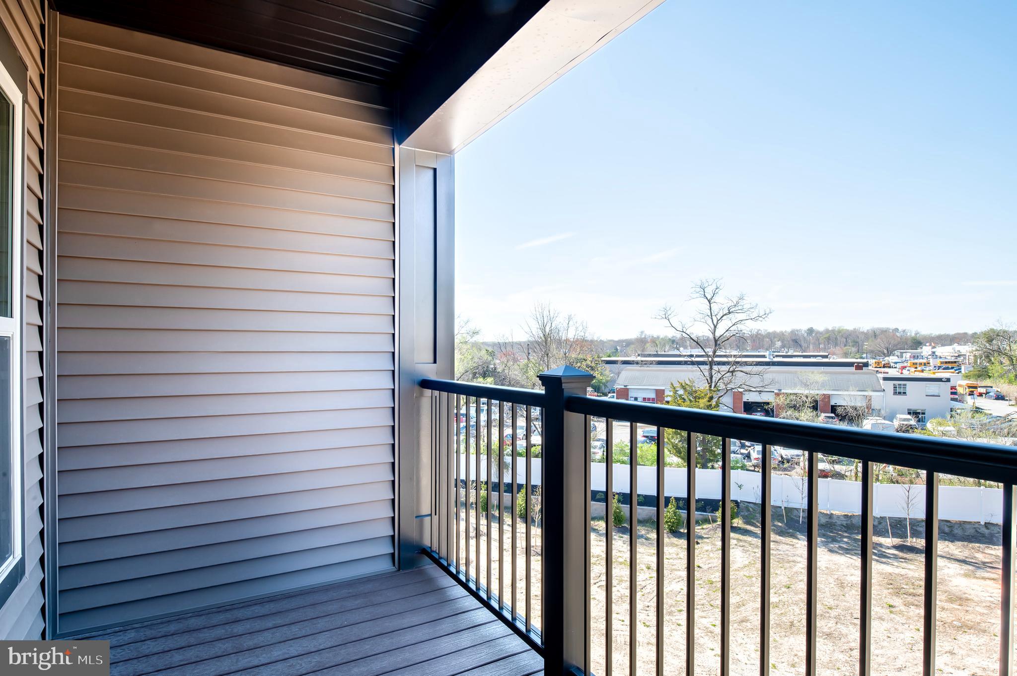 Real estate listing preview #15