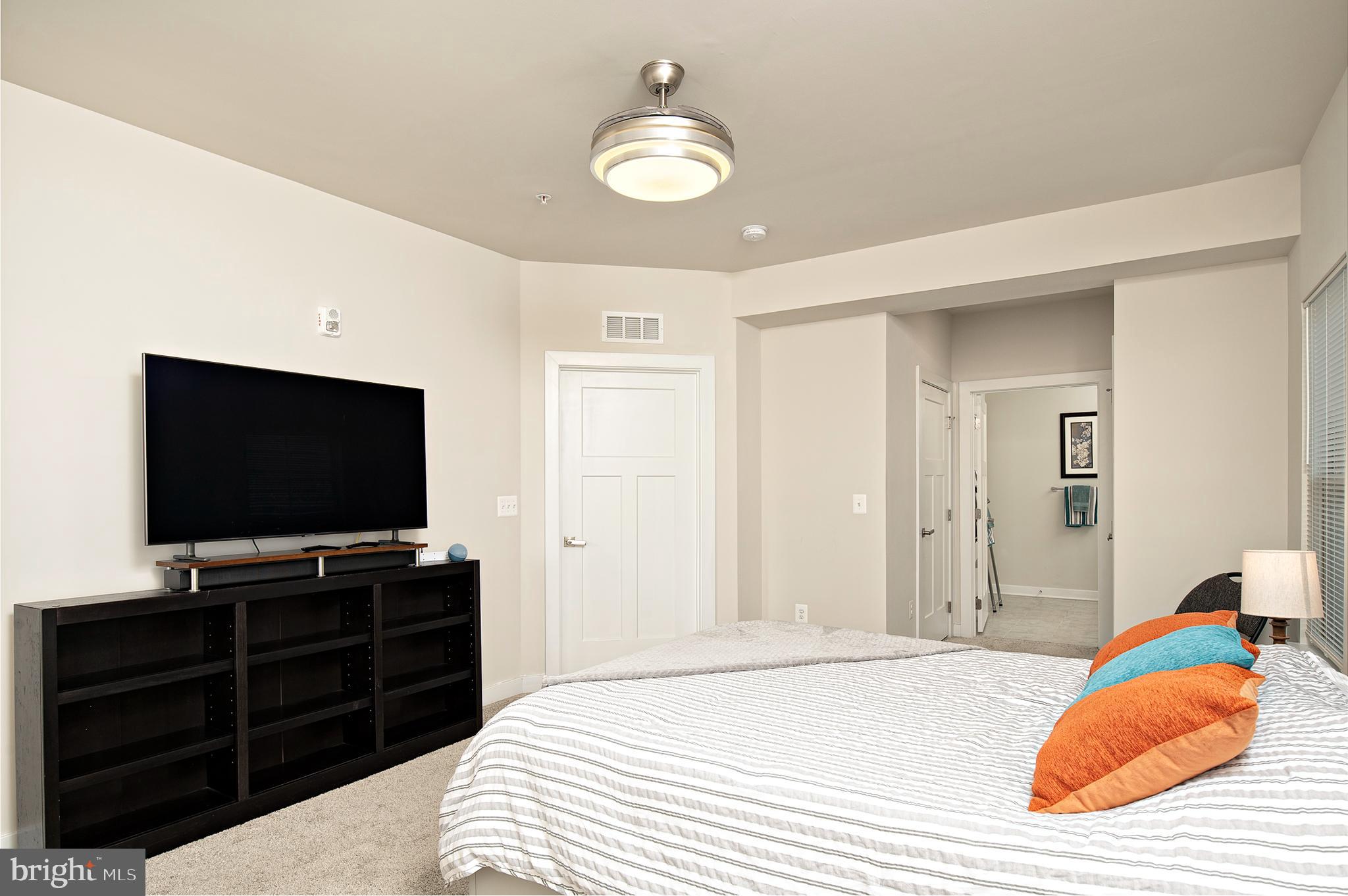 Real estate listing preview #18