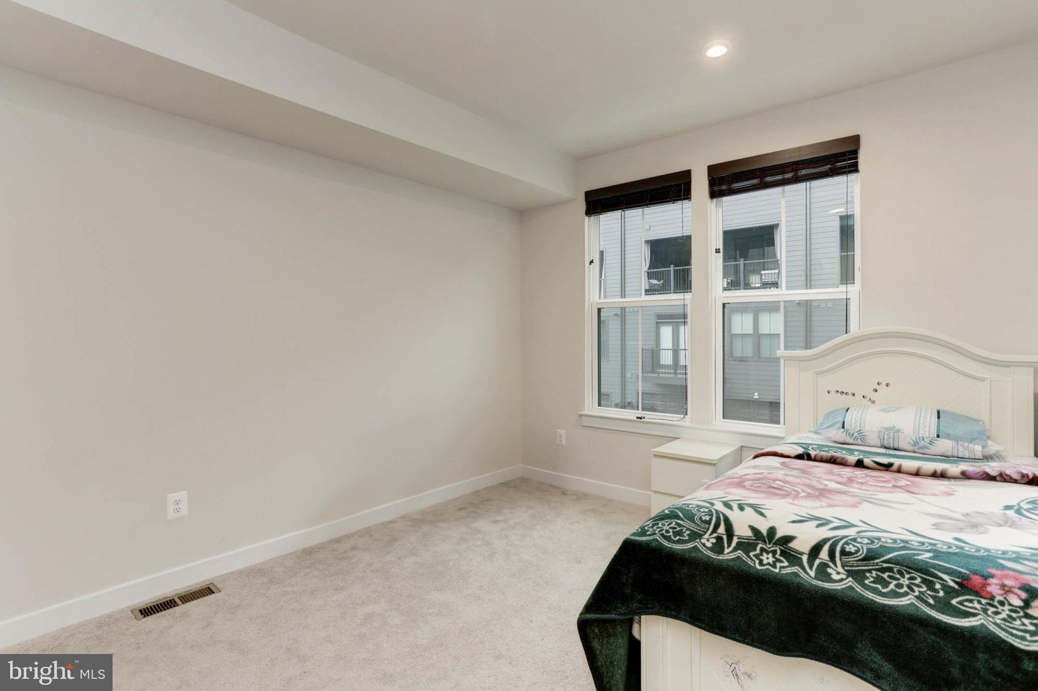 Real estate listing preview #21