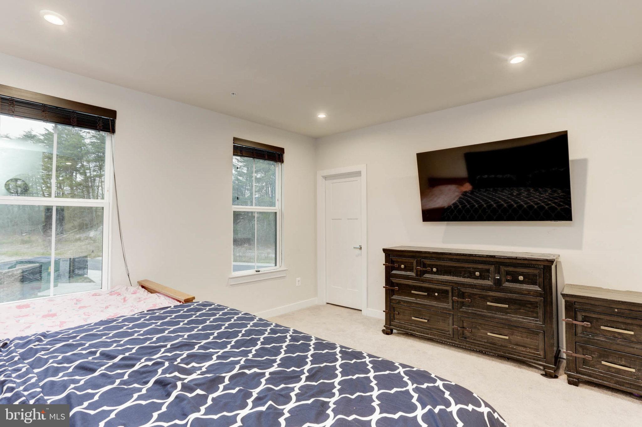 Real estate listing preview #13