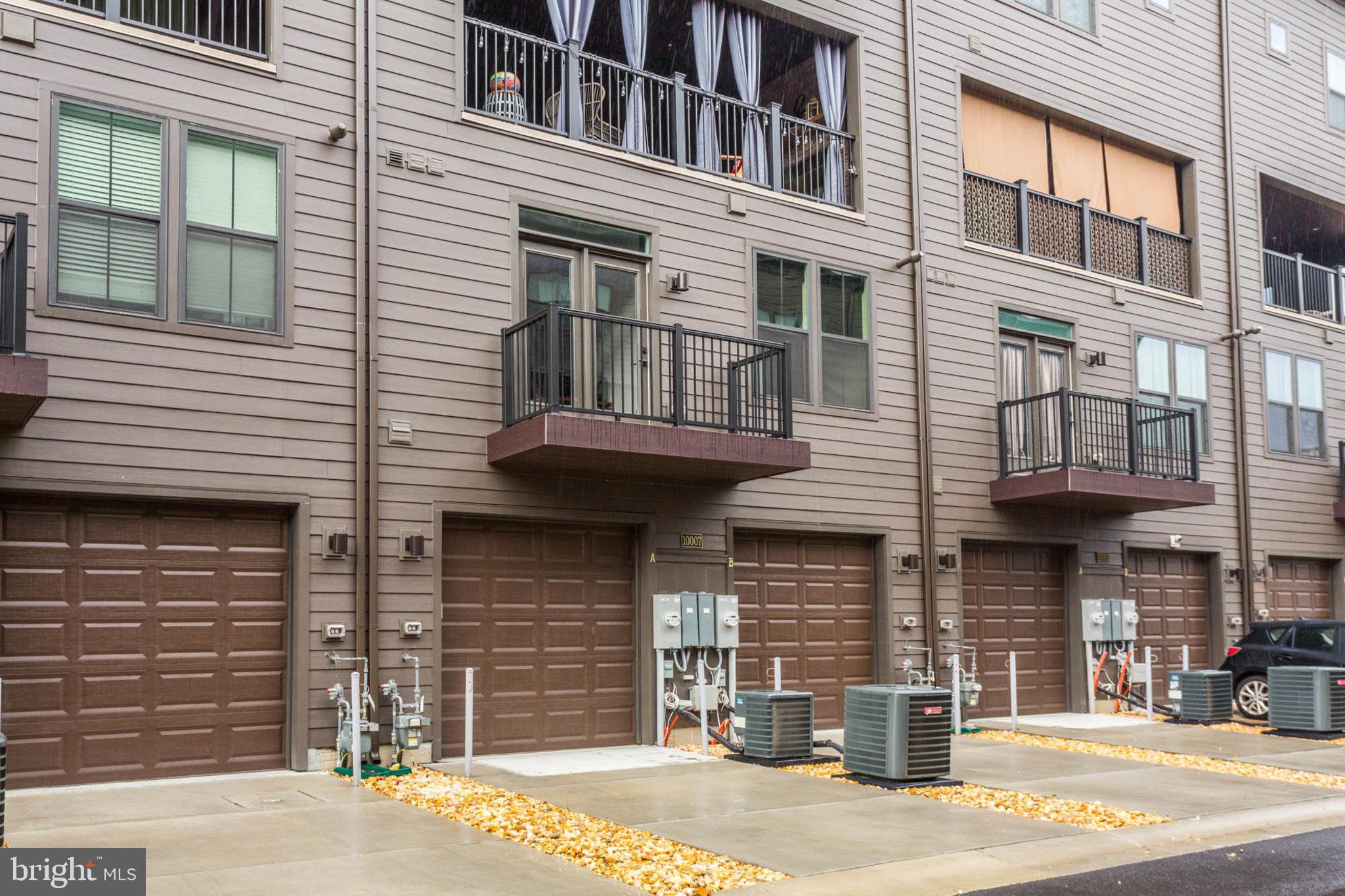 Real estate listing preview #2