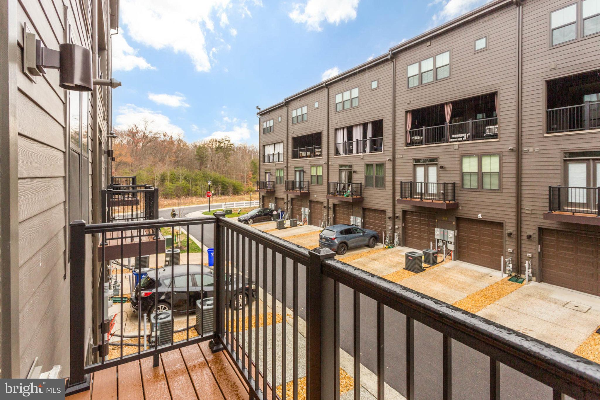 Real estate listing preview #17