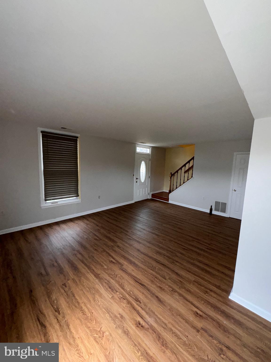 Real estate listing preview #13