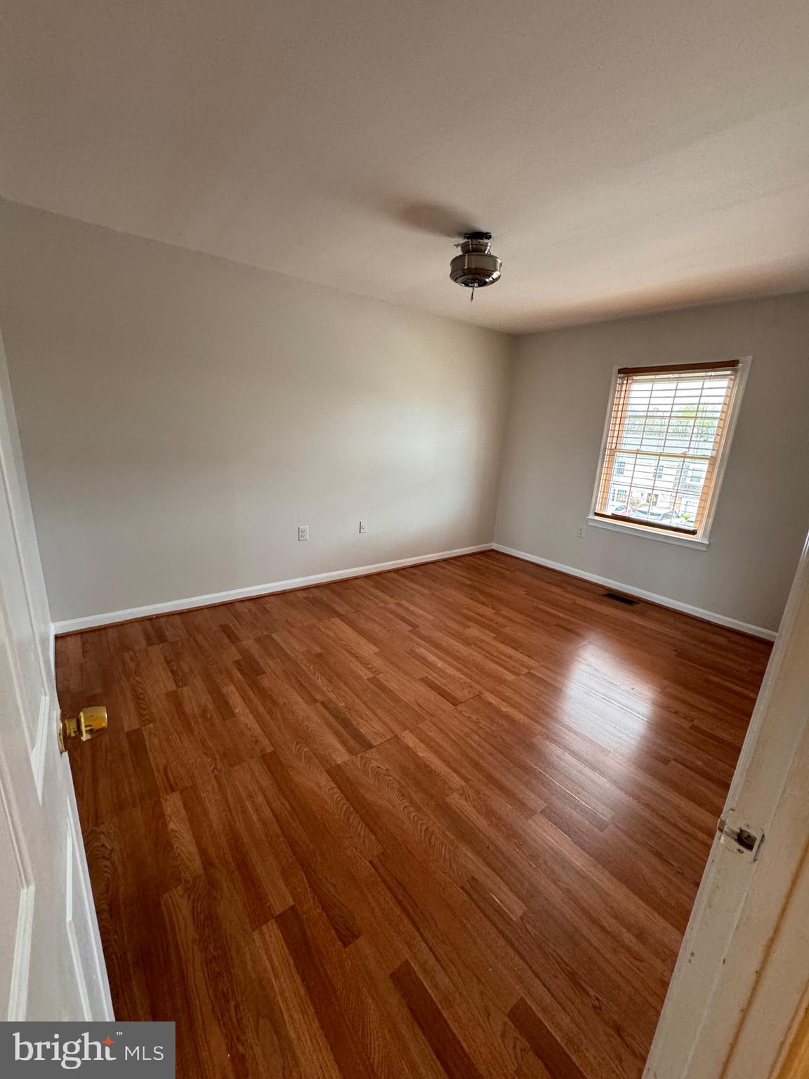 Real estate listing preview #28