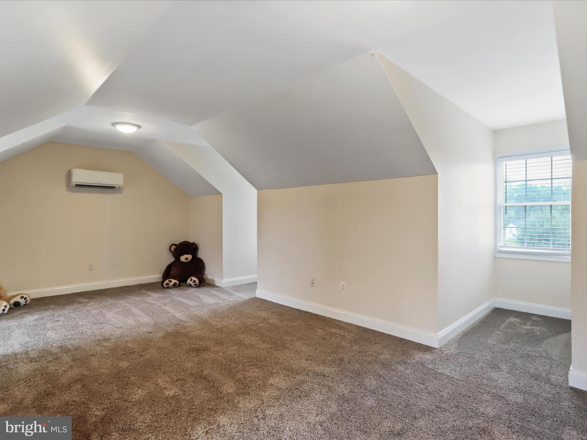 Real estate listing preview #23