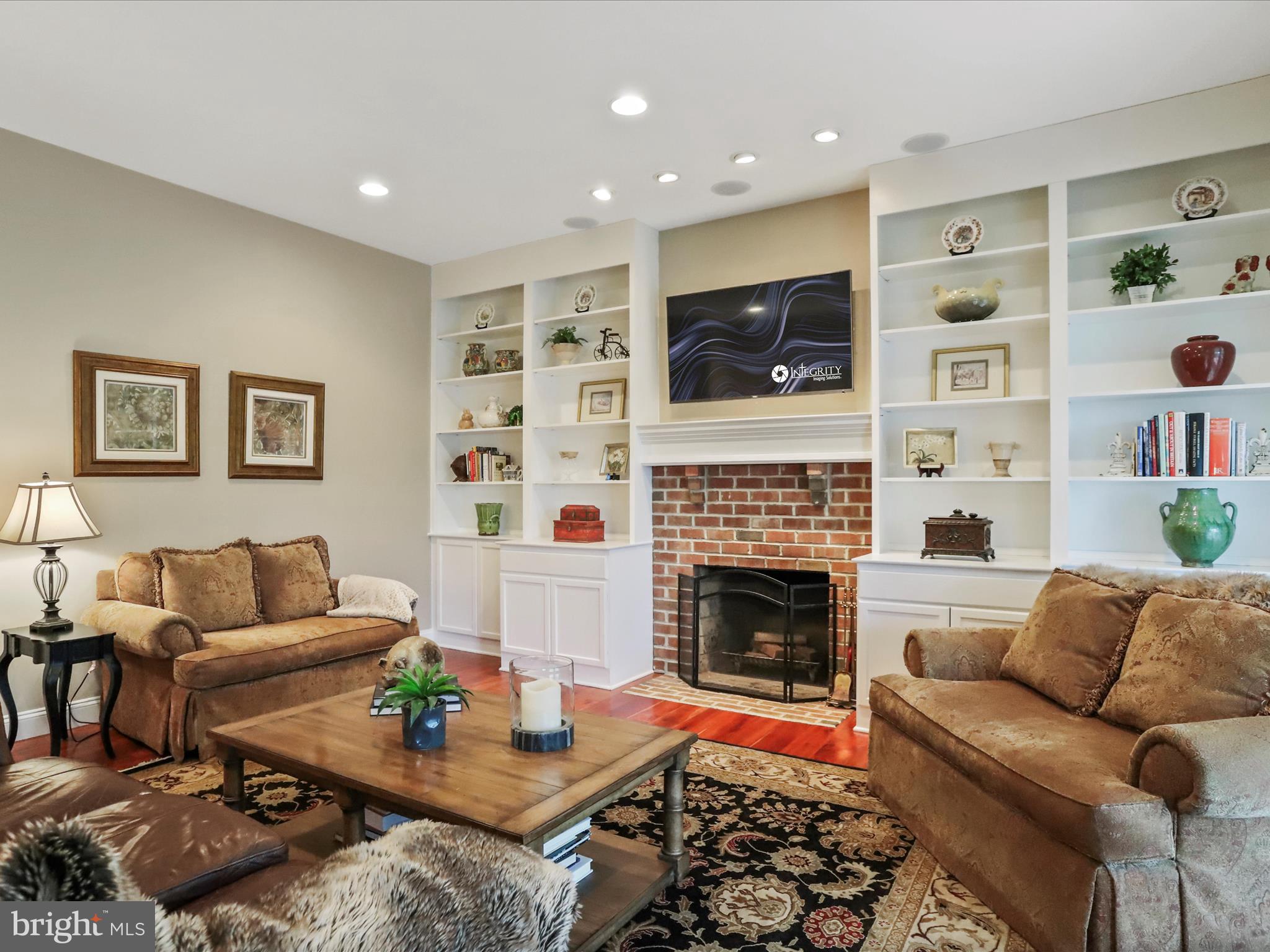 Real estate listing preview #5