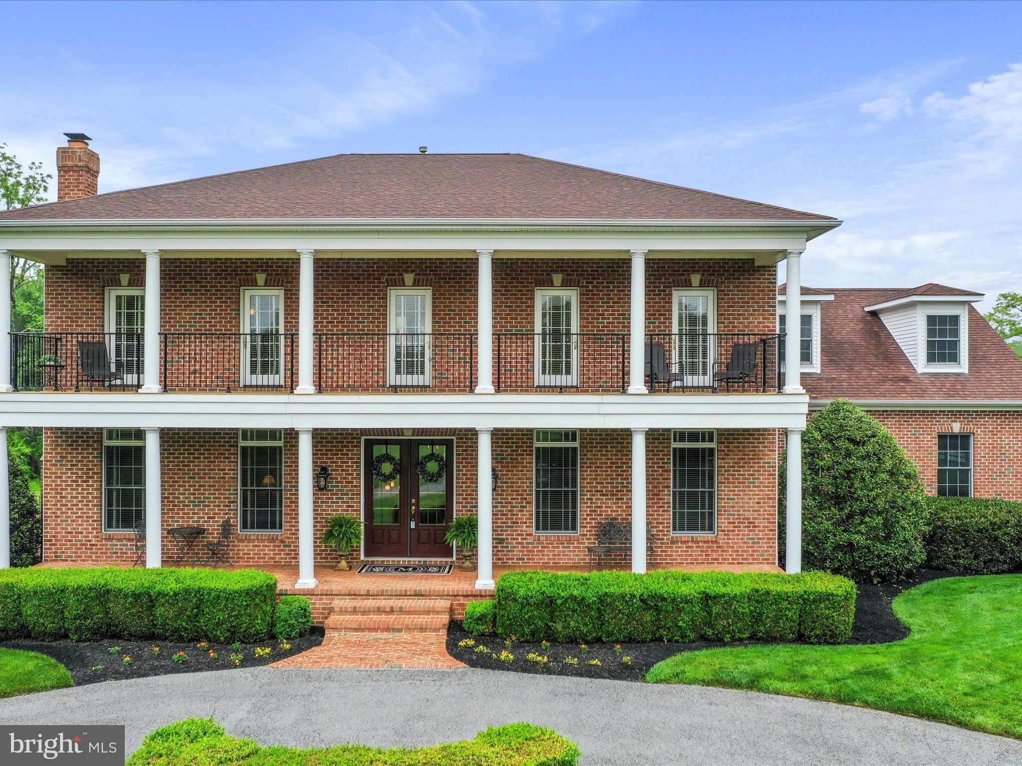 Real estate listing preview #2