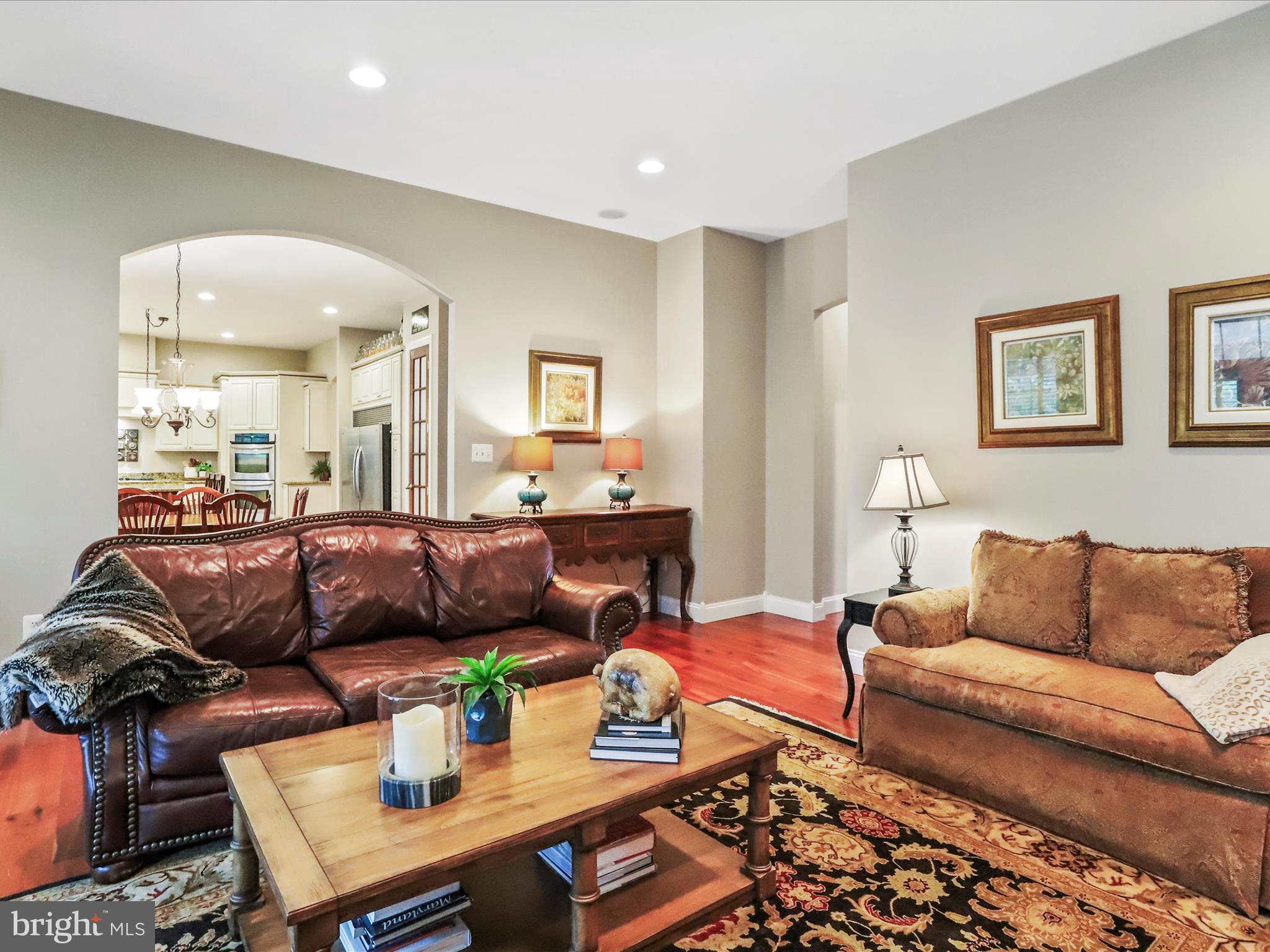 Real estate listing preview #6