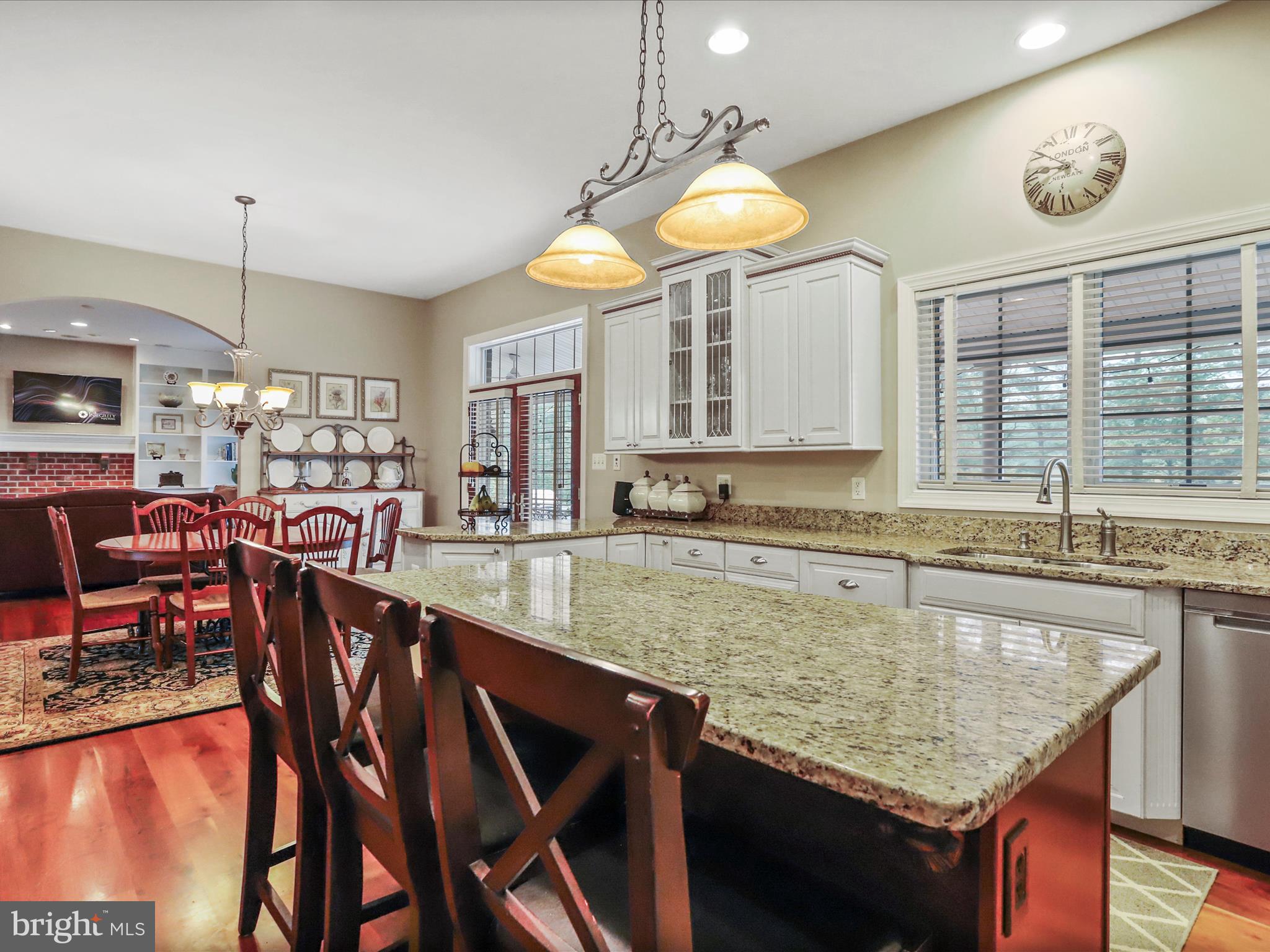 Real estate listing preview #10