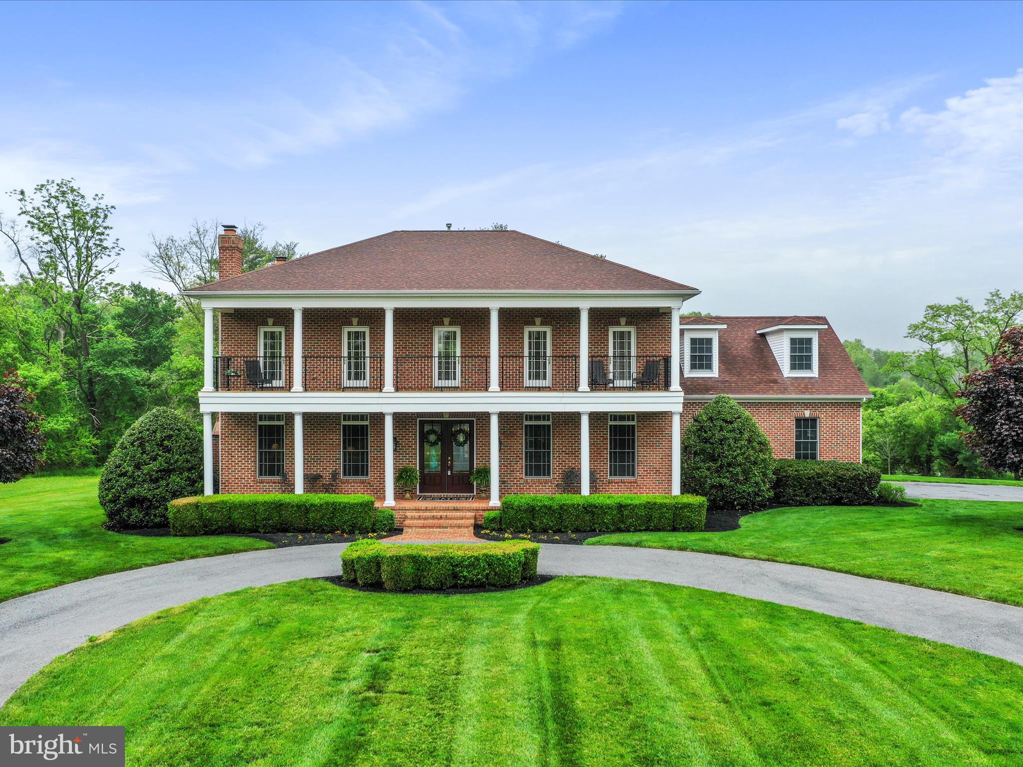 Real estate listing preview #1