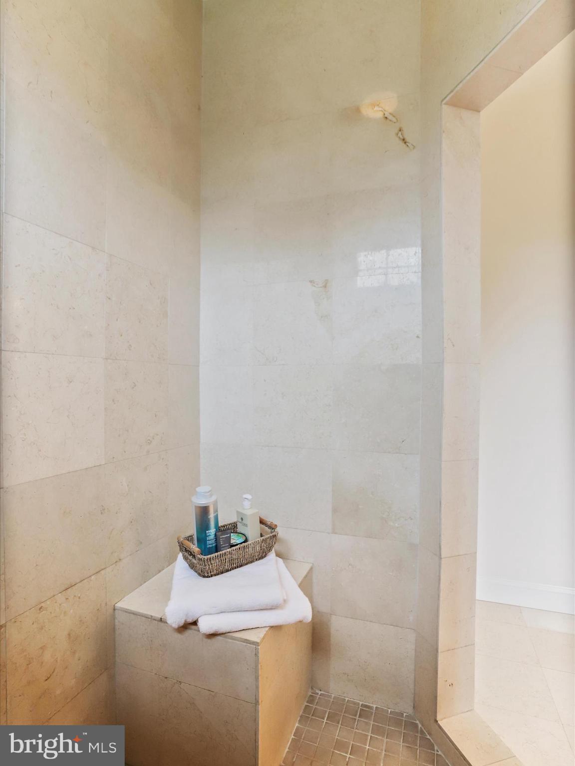 Real estate listing preview #35