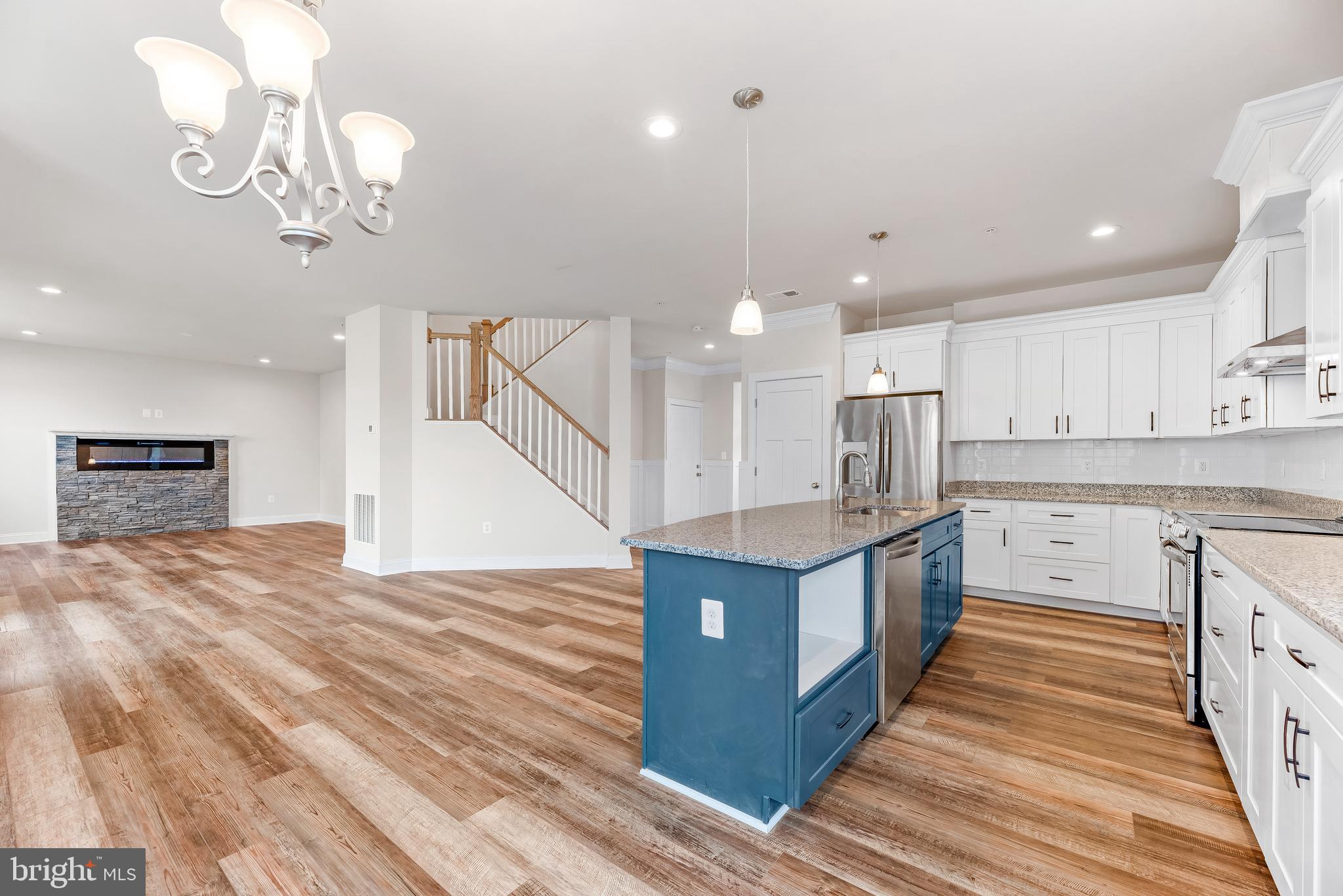 Real estate listing preview #15