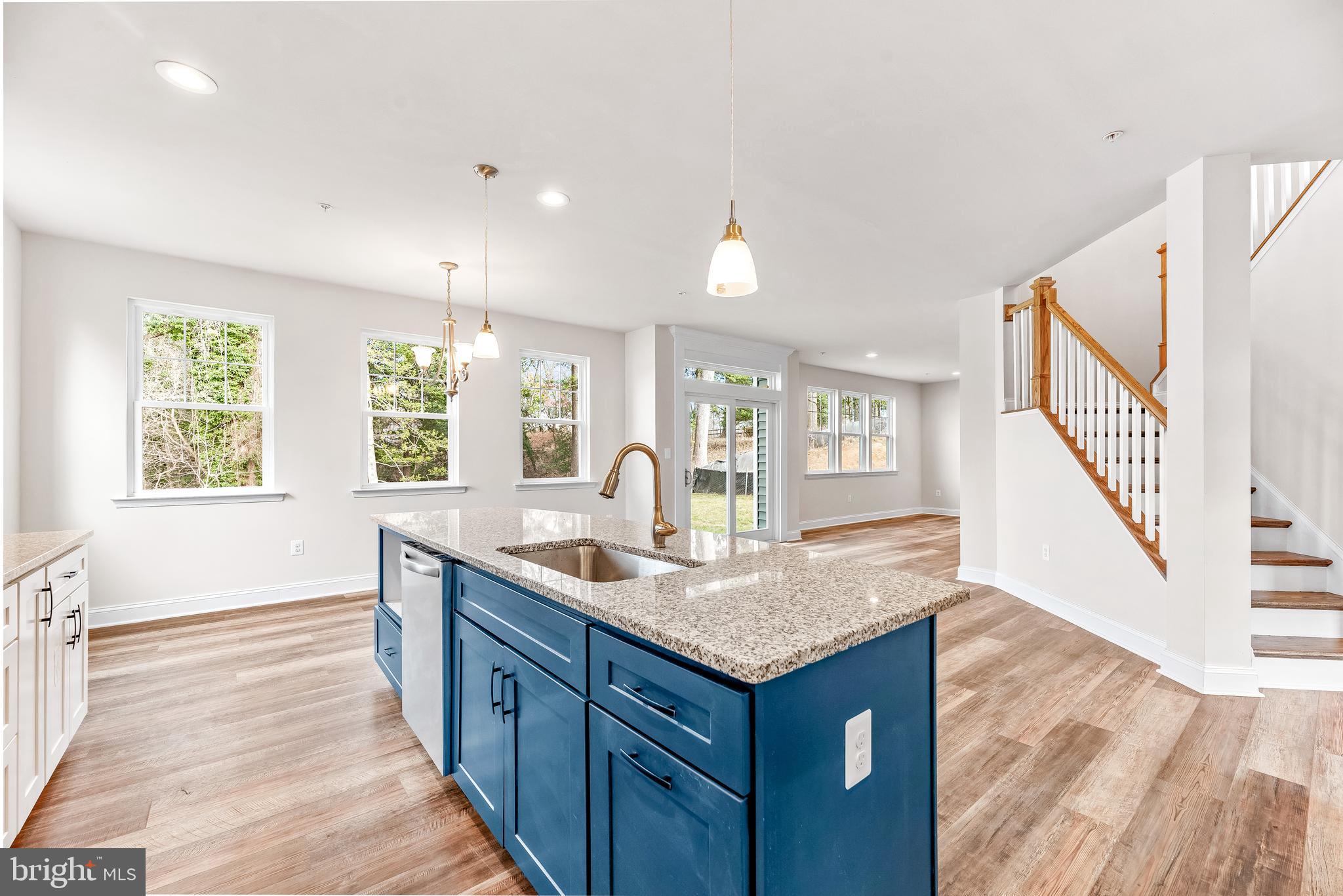 Real estate listing preview #11