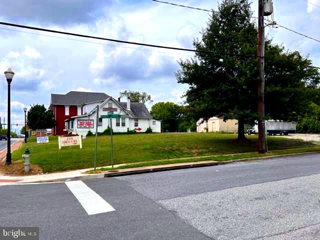 Real estate listing preview #1