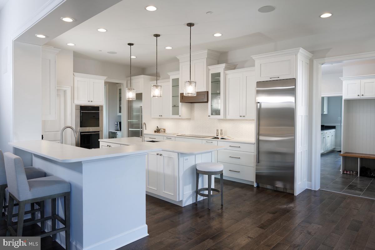 Real estate listing preview #14