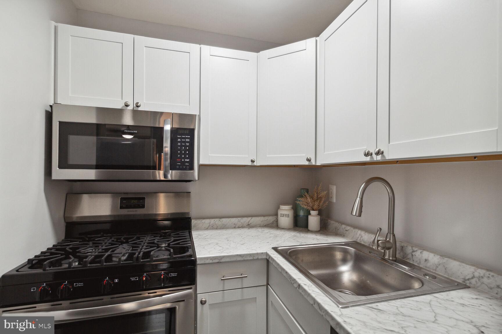 Real estate listing preview #7