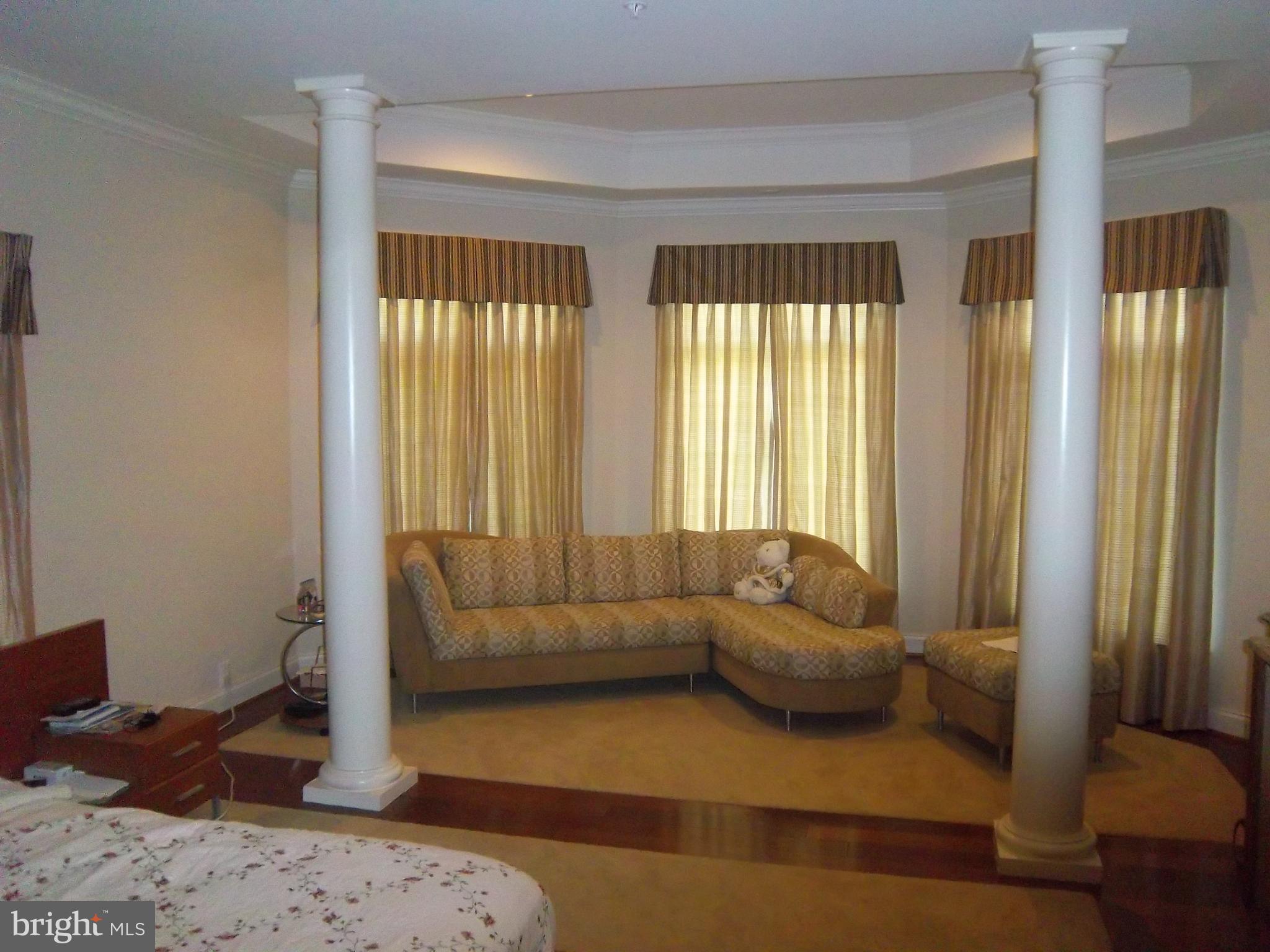 Real estate listing preview #18