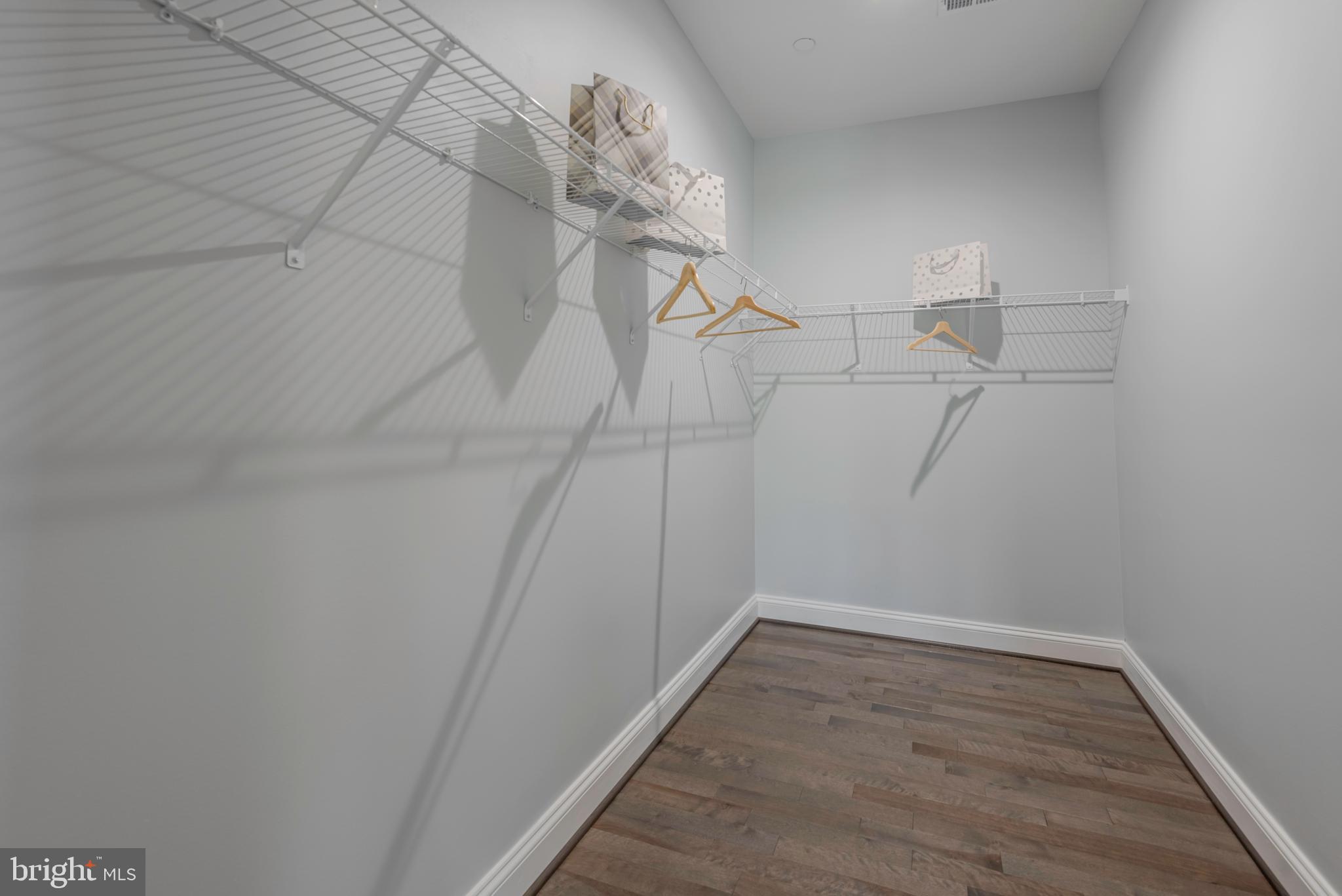 Real estate listing preview #42