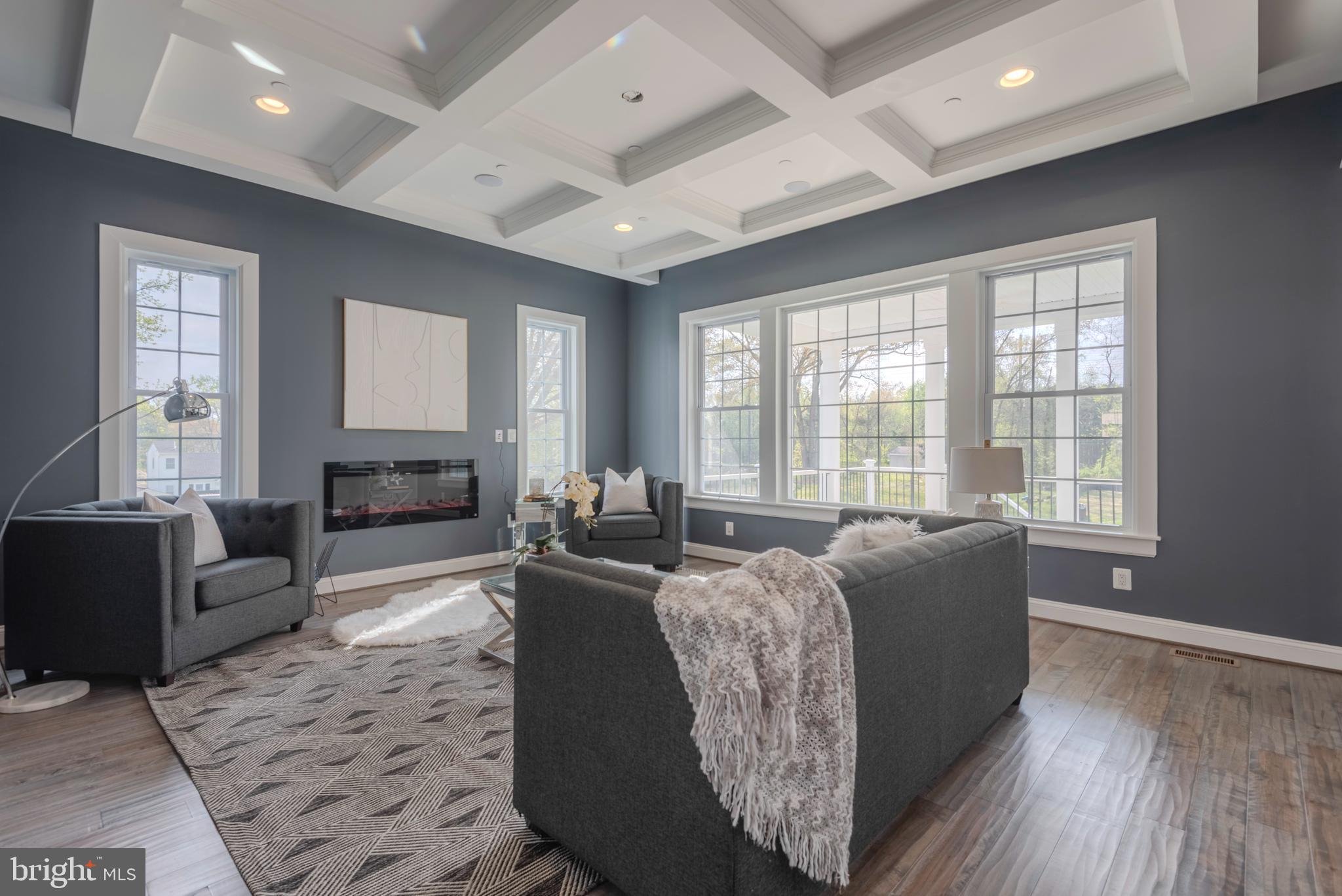 Real estate listing preview #14