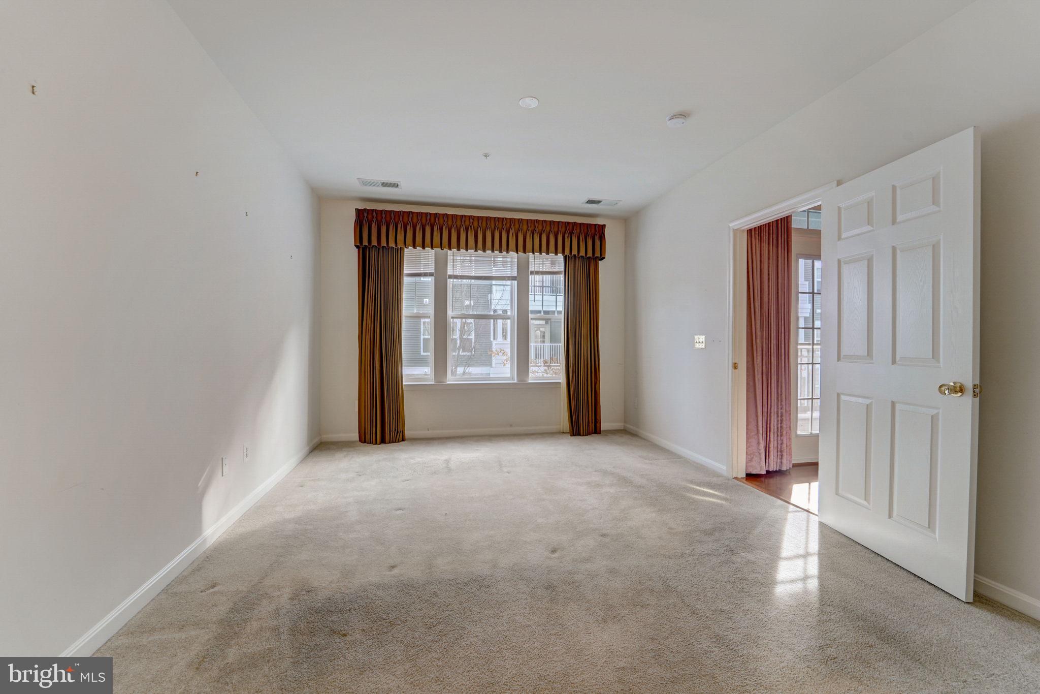 Real estate listing preview #18