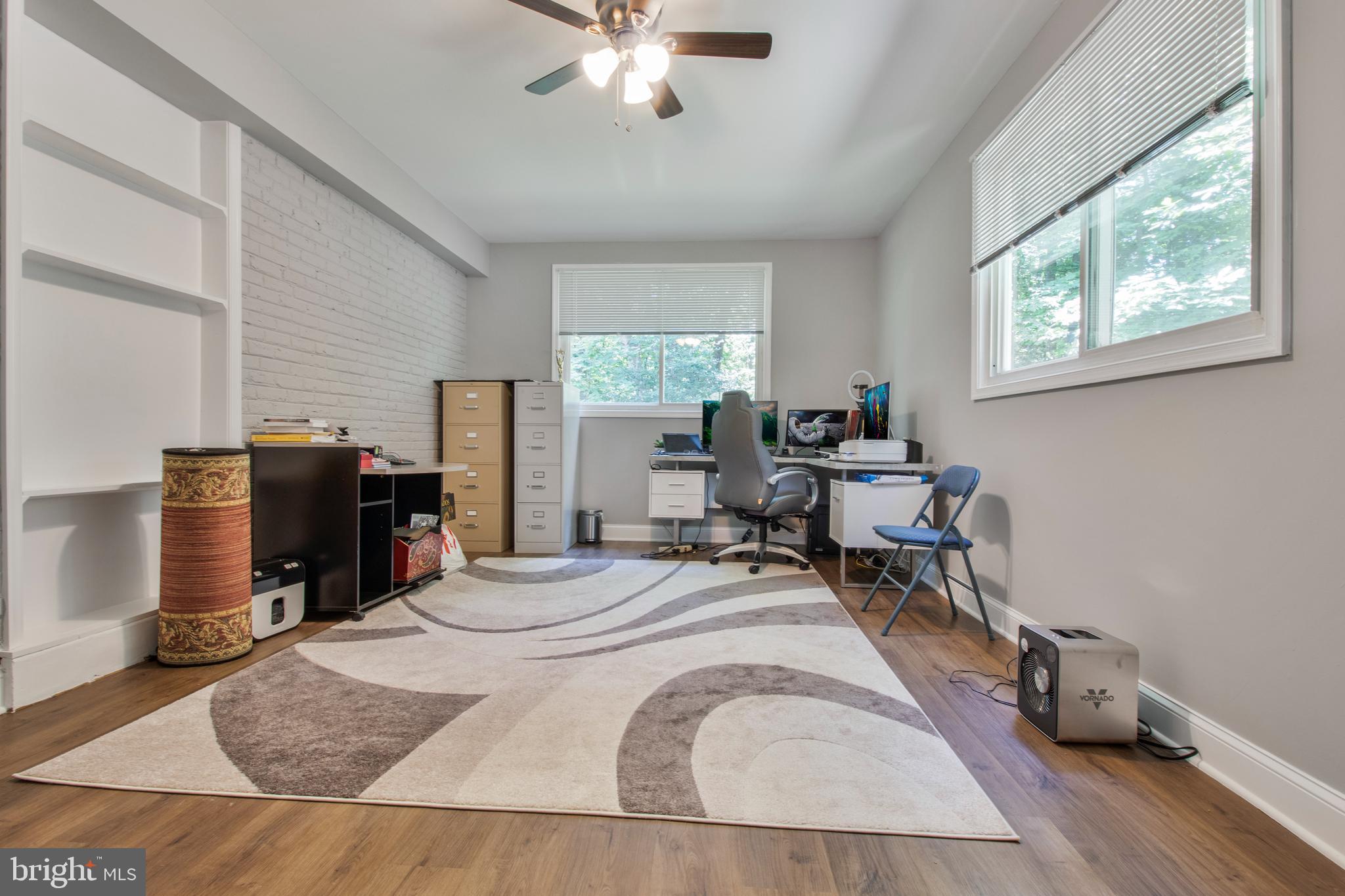 Real estate listing preview #14