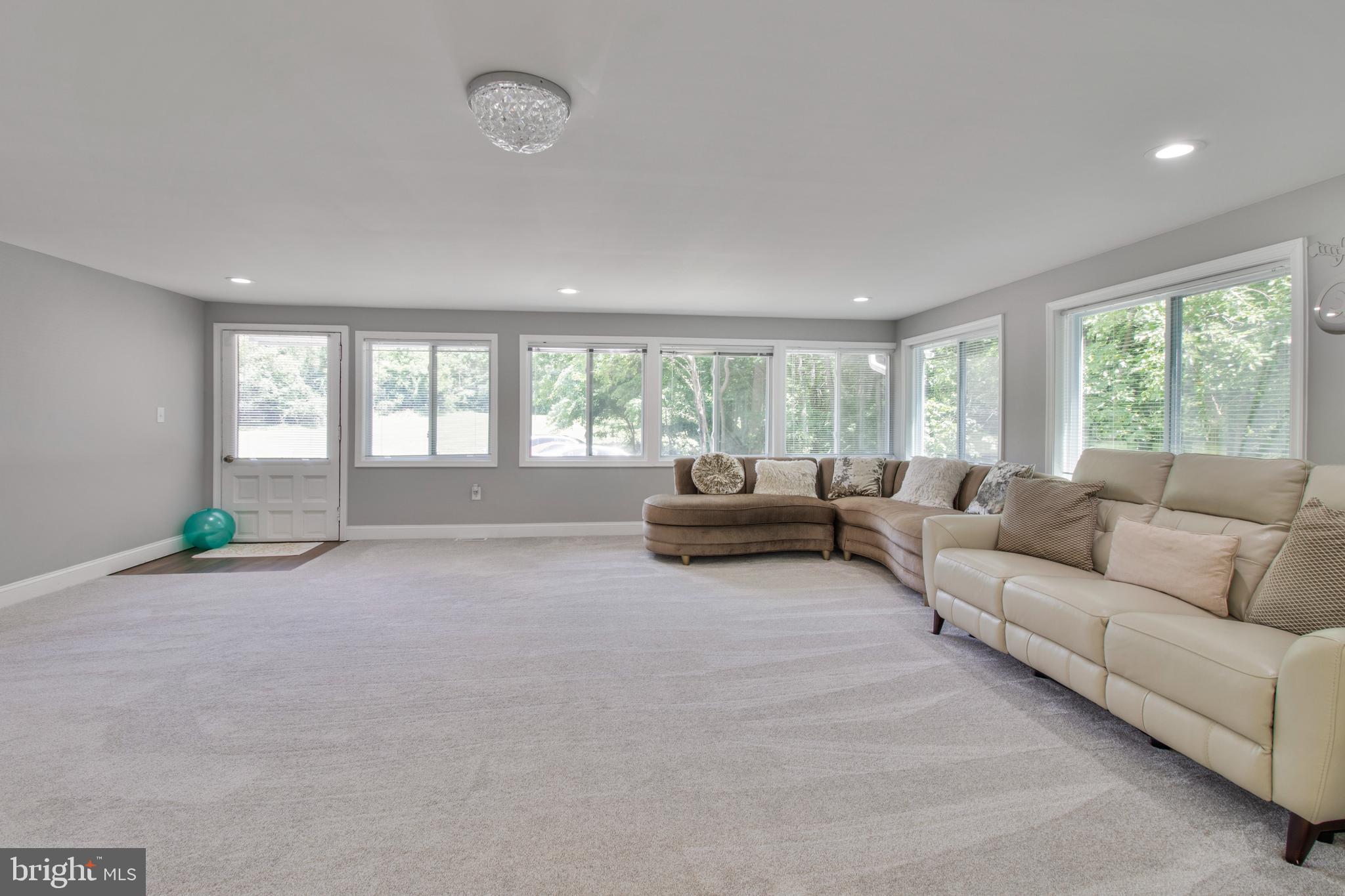 Real estate listing preview #7