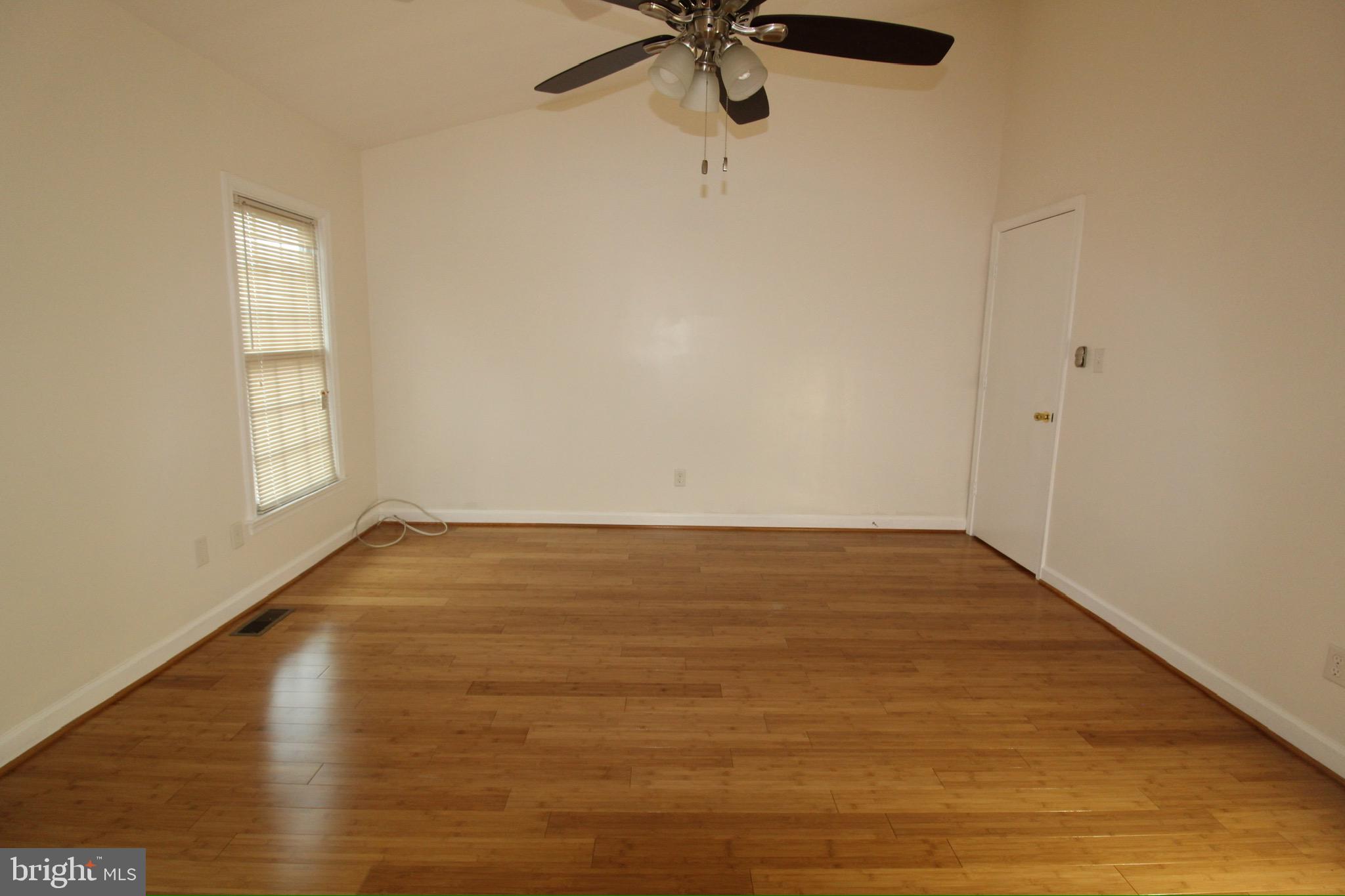 Real estate listing preview #18