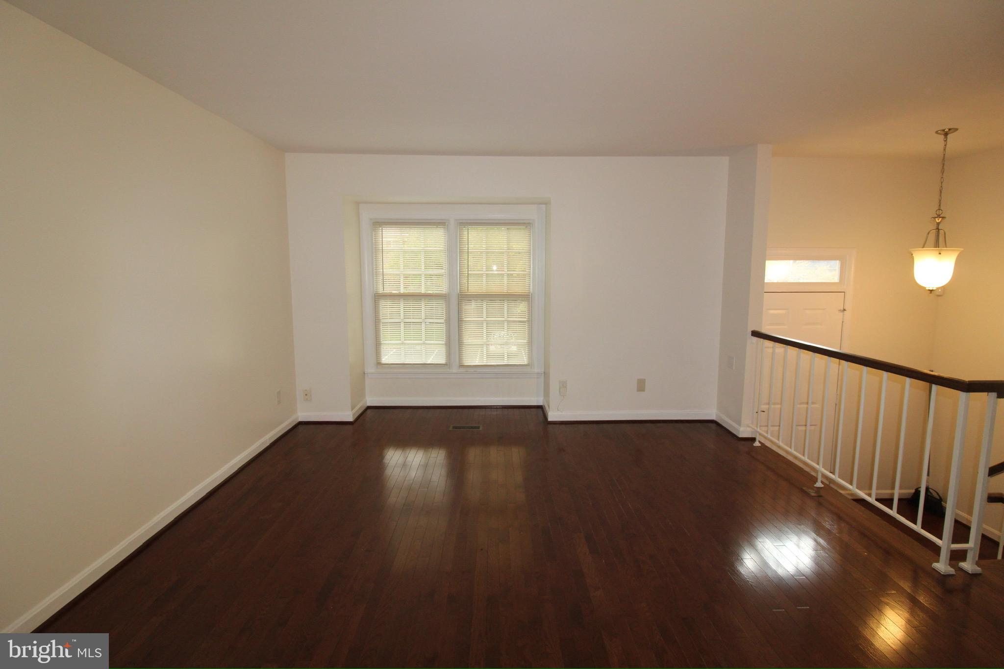 Real estate listing preview #4