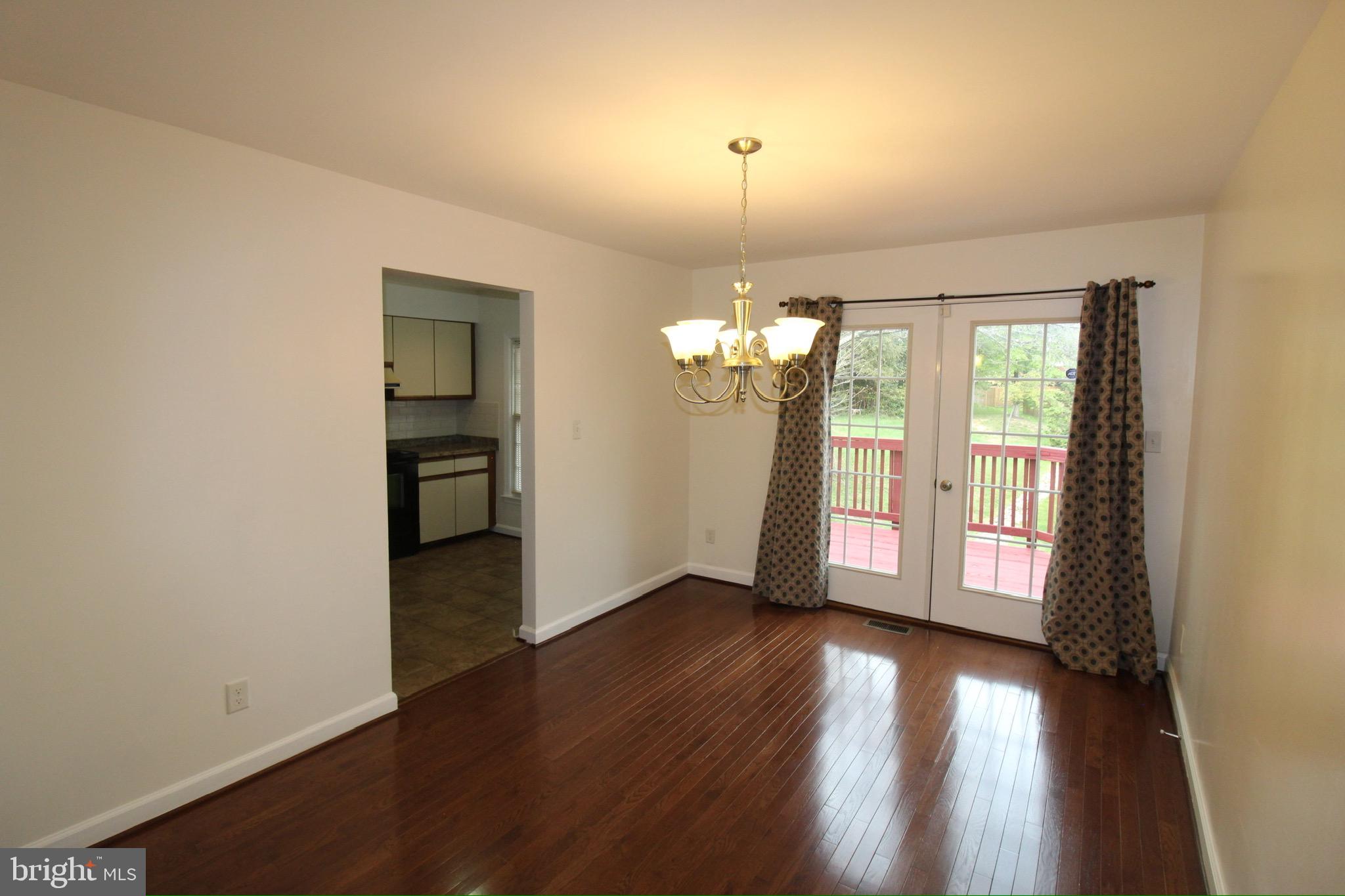 Real estate listing preview #6