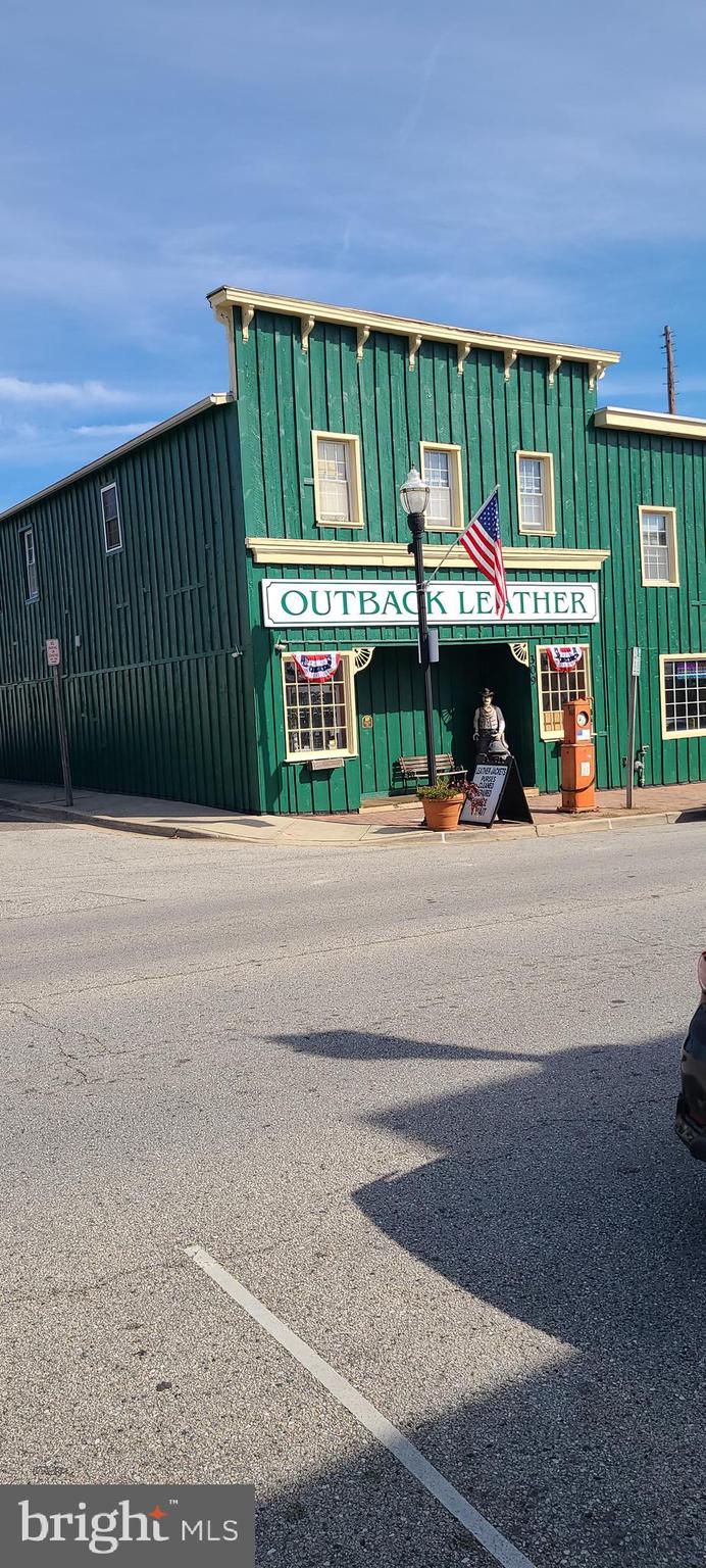 Real estate listing preview #2