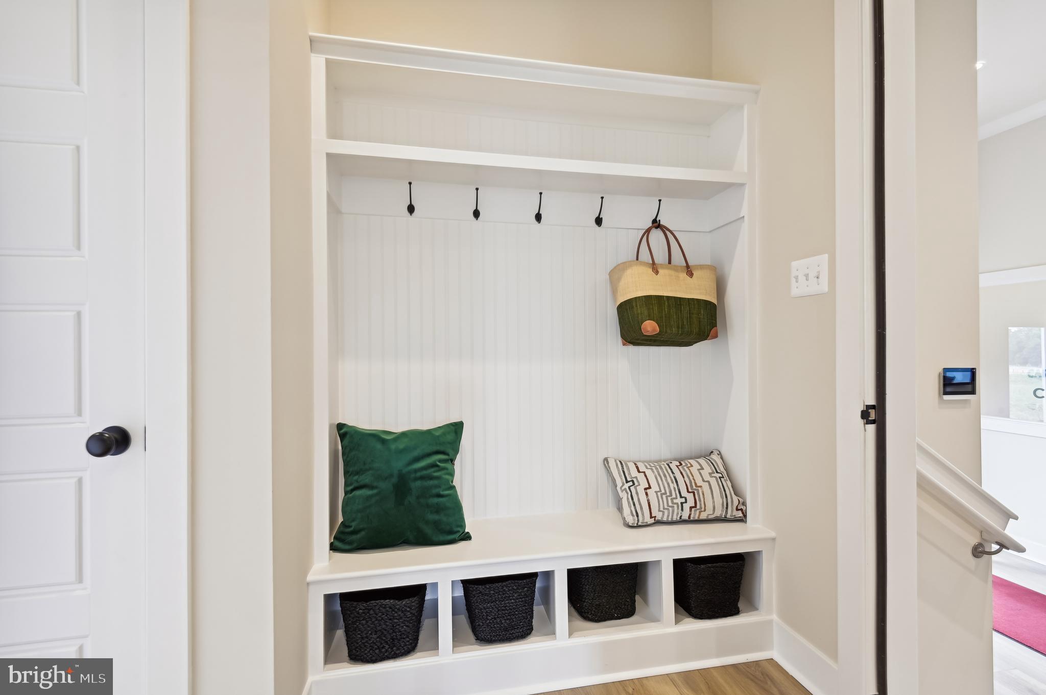 Real estate listing preview #15