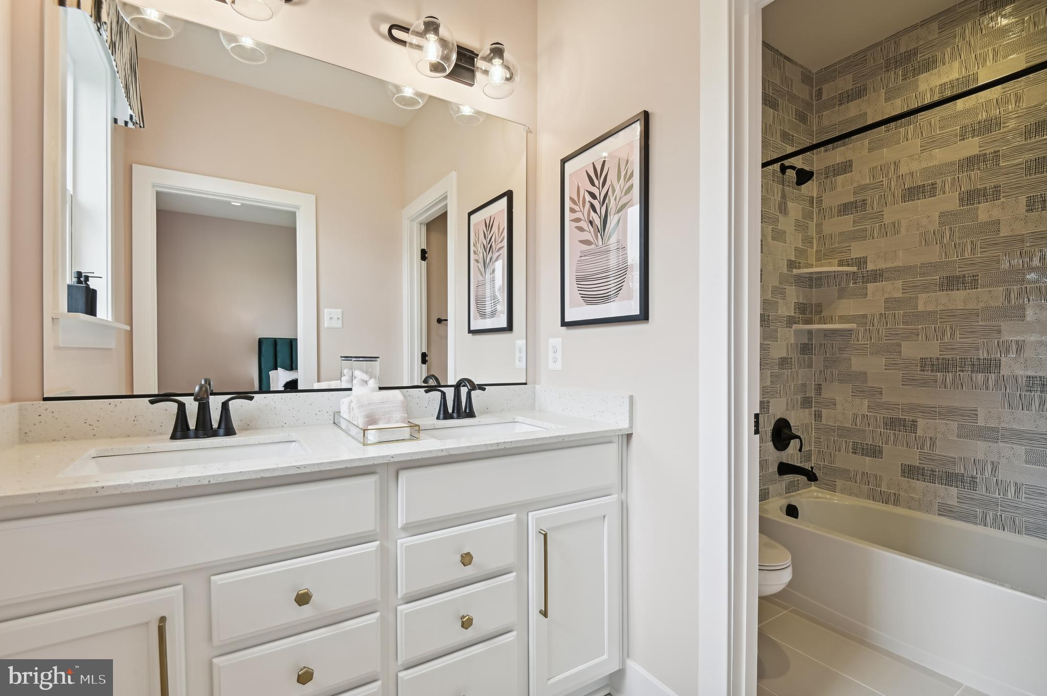 Real estate listing preview #21