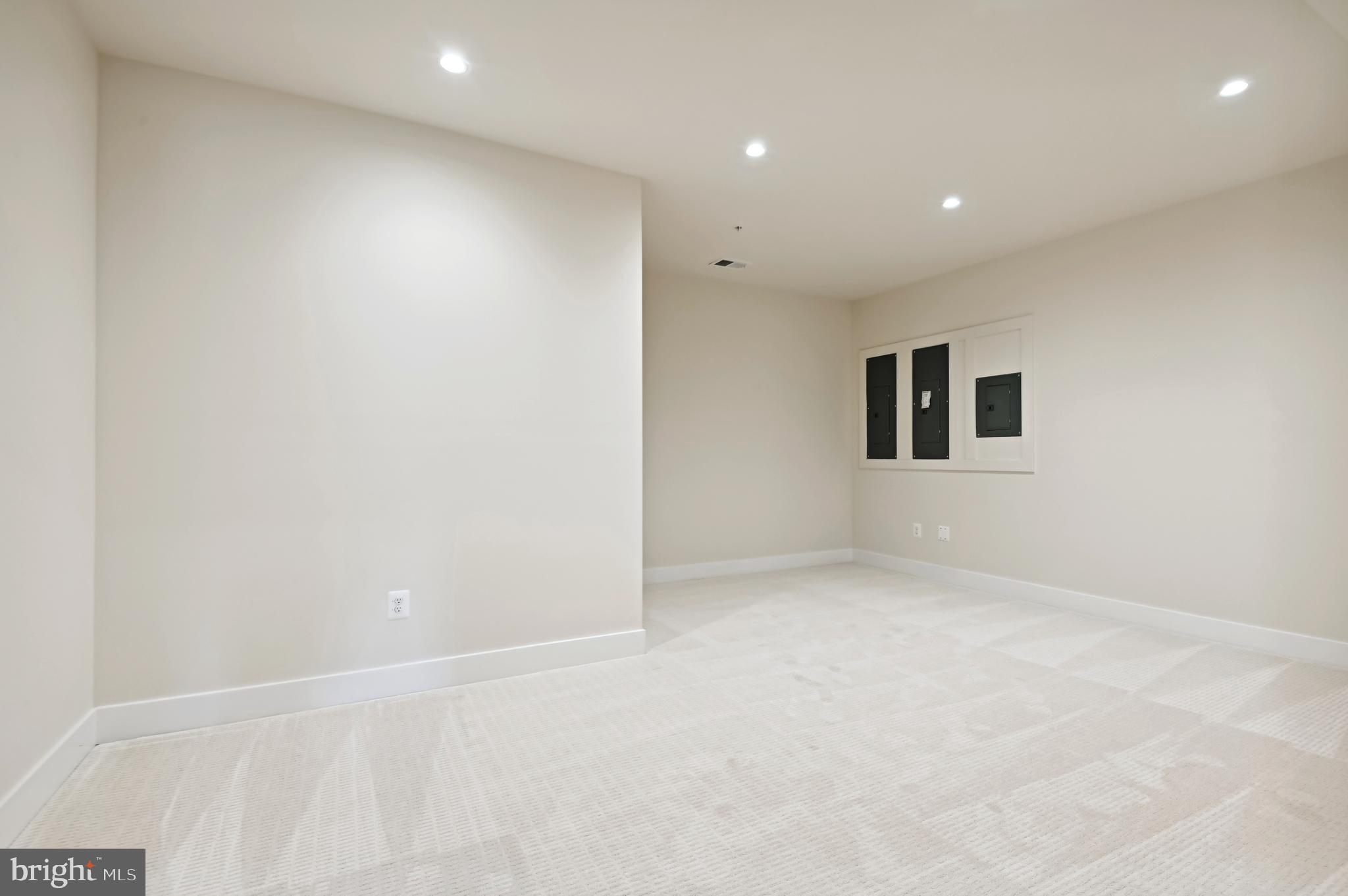 Real estate listing preview #38