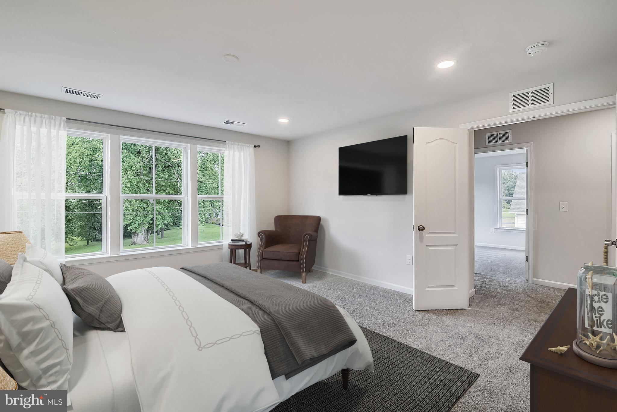 Real estate listing preview #14