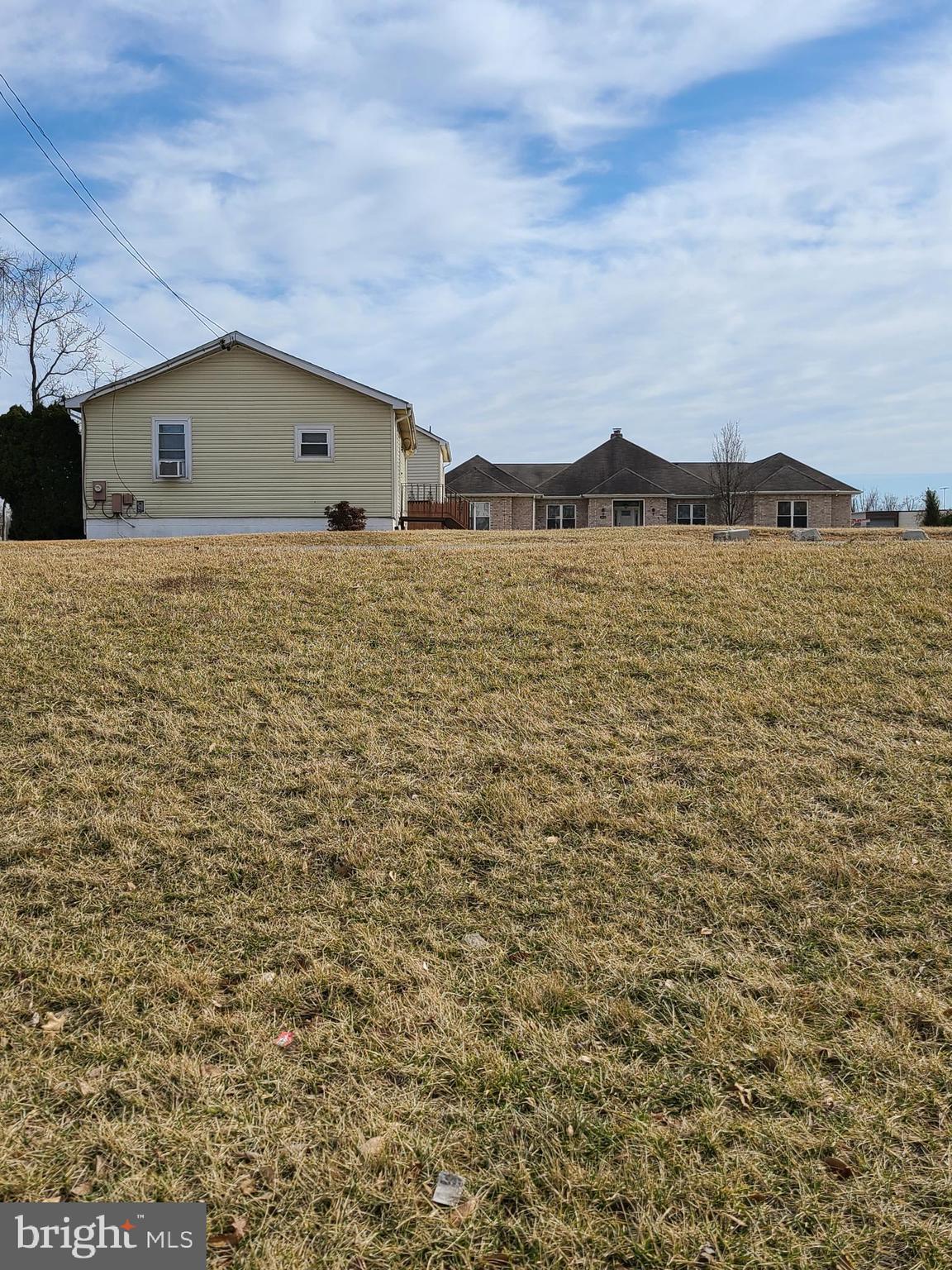 Real estate listing preview #1