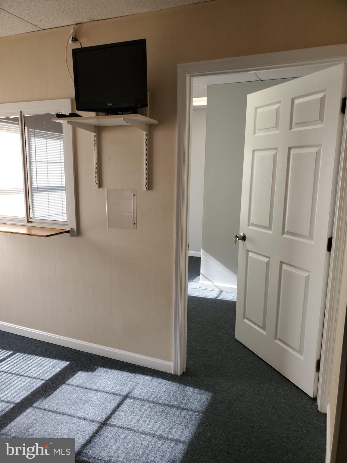 Real estate listing preview #10