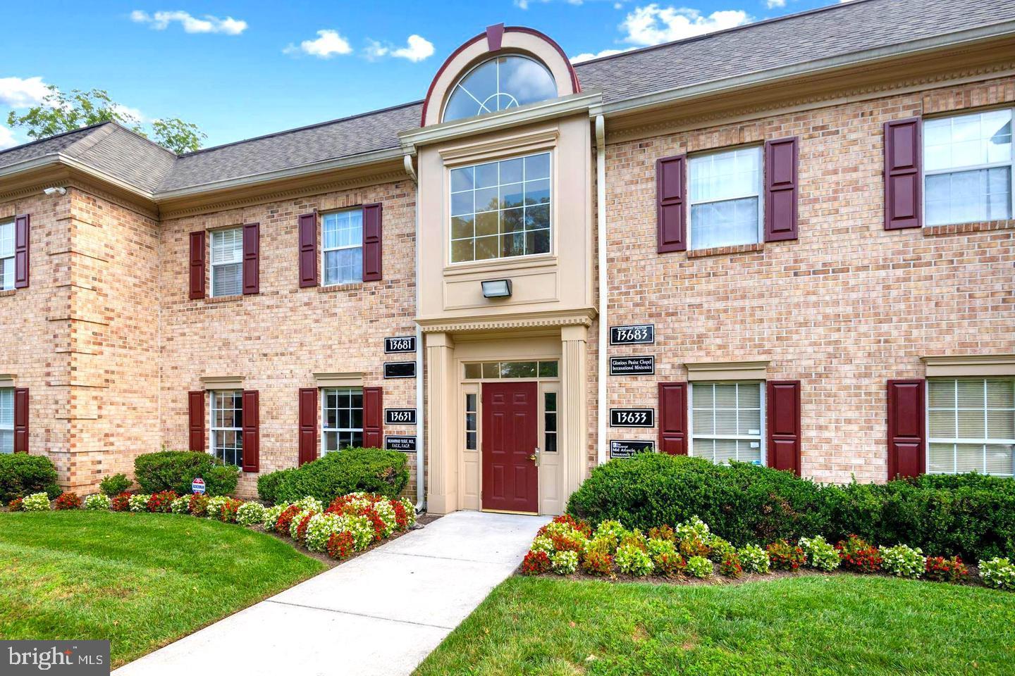 Real estate listing preview #1