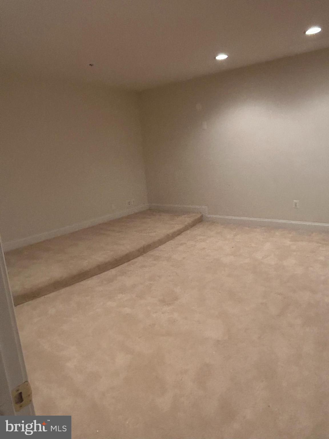 Real estate listing preview #13