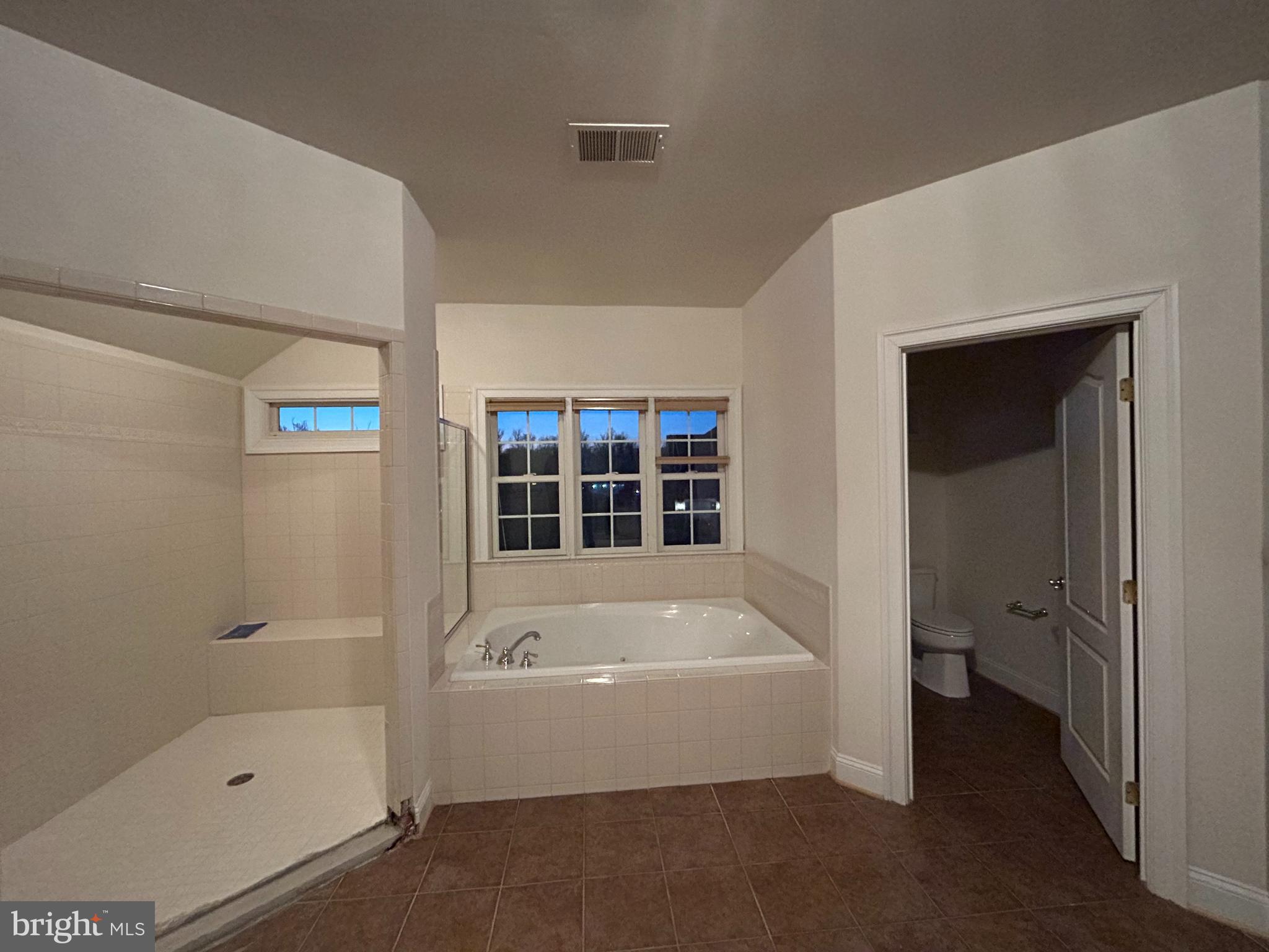 Real estate listing preview #22