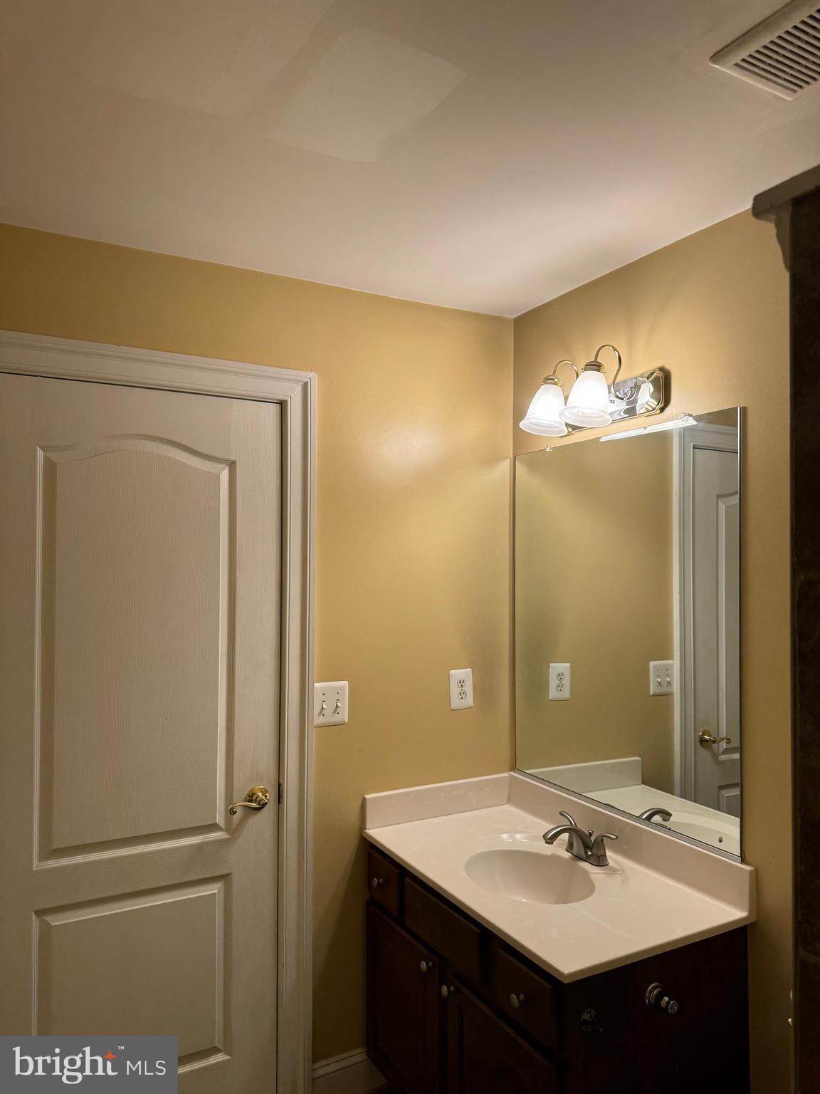 Real estate listing preview #43