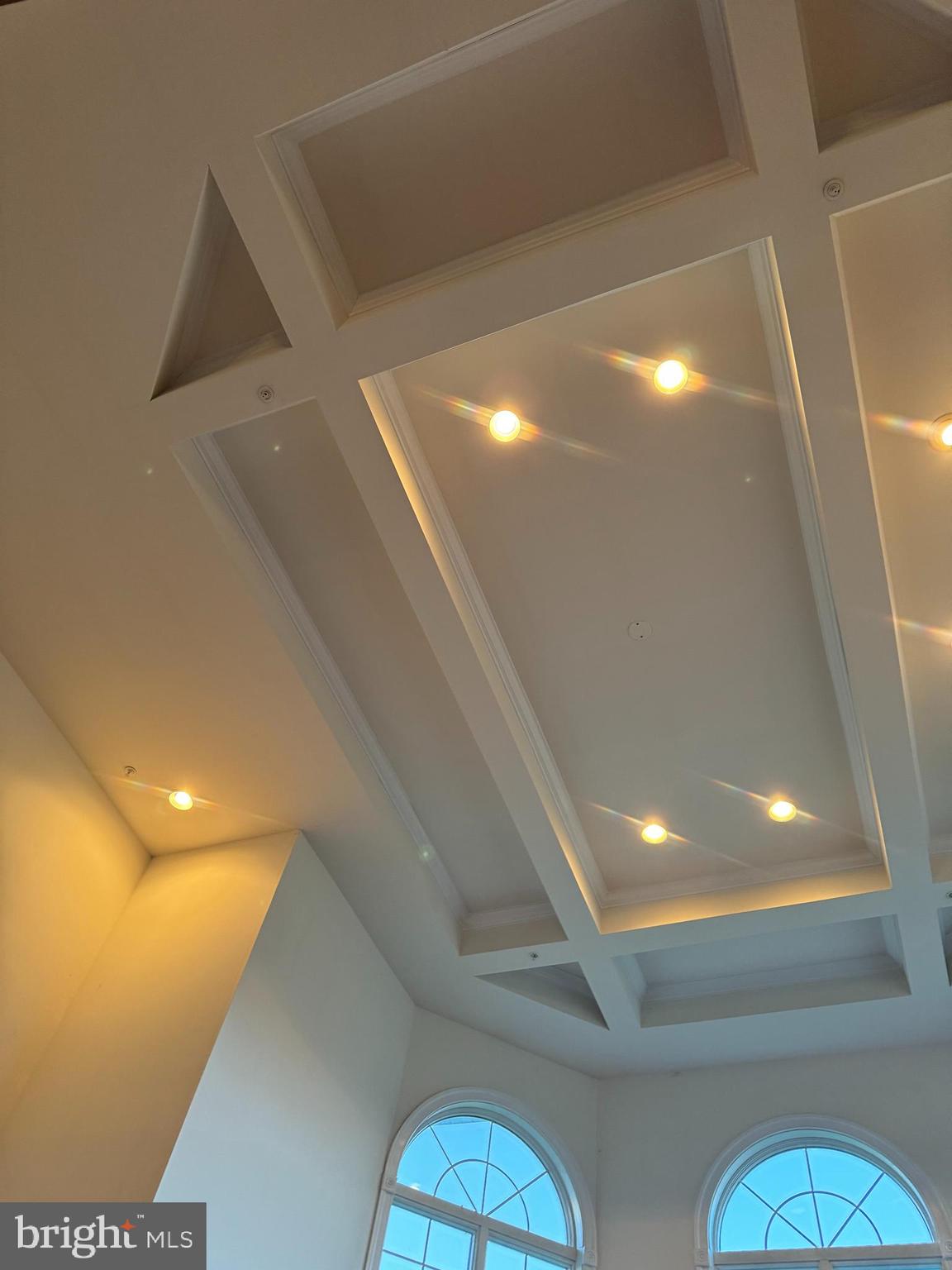 Real estate listing preview #8