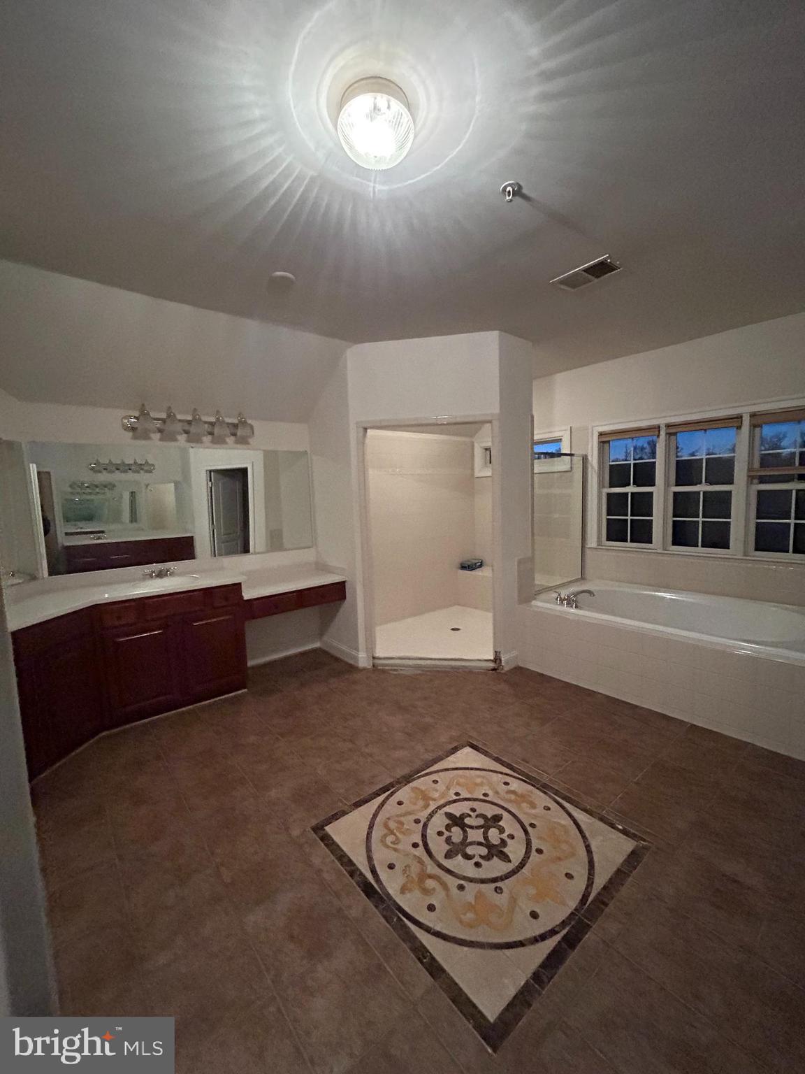 Real estate listing preview #20