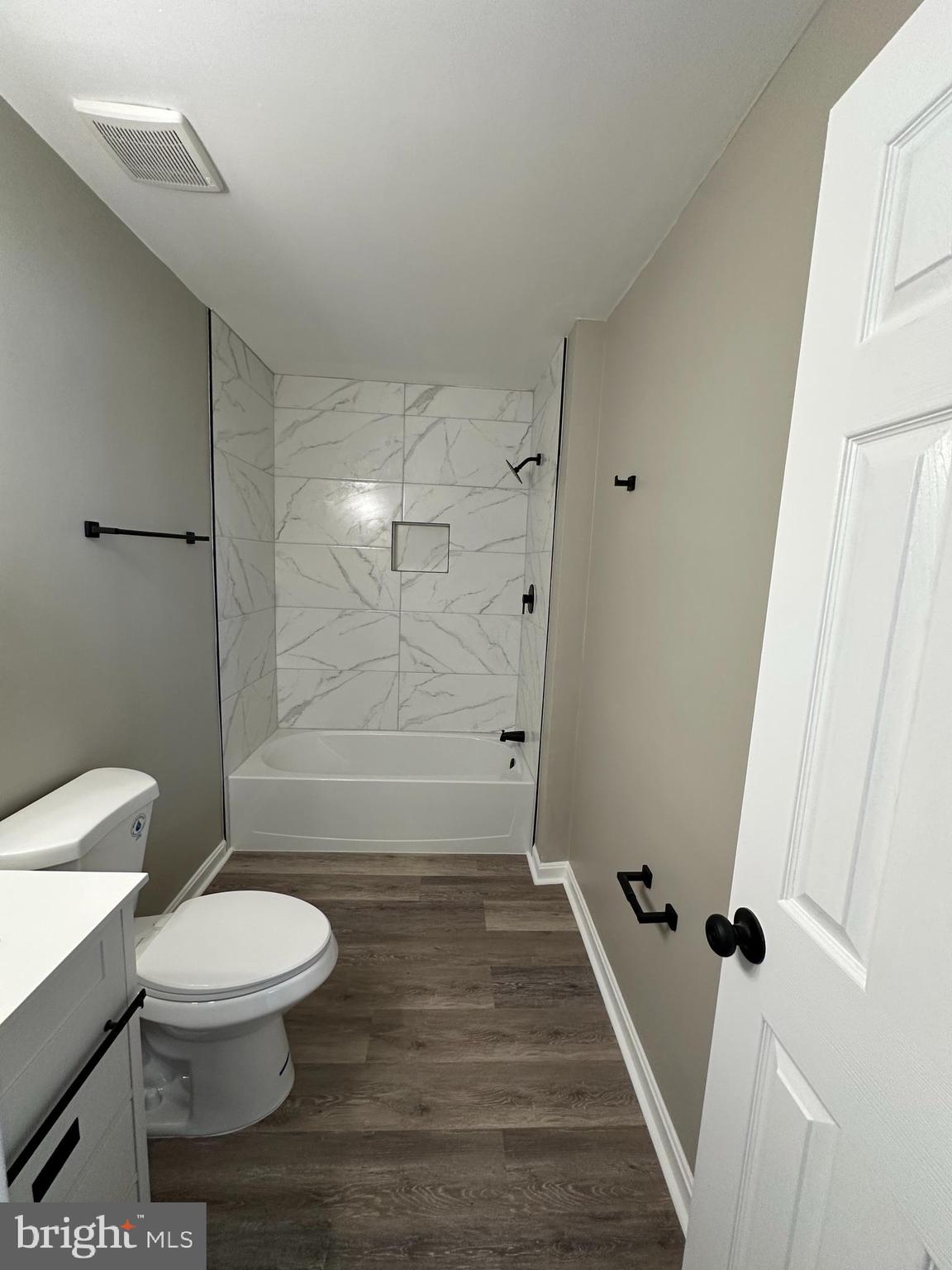 Real estate listing preview #12