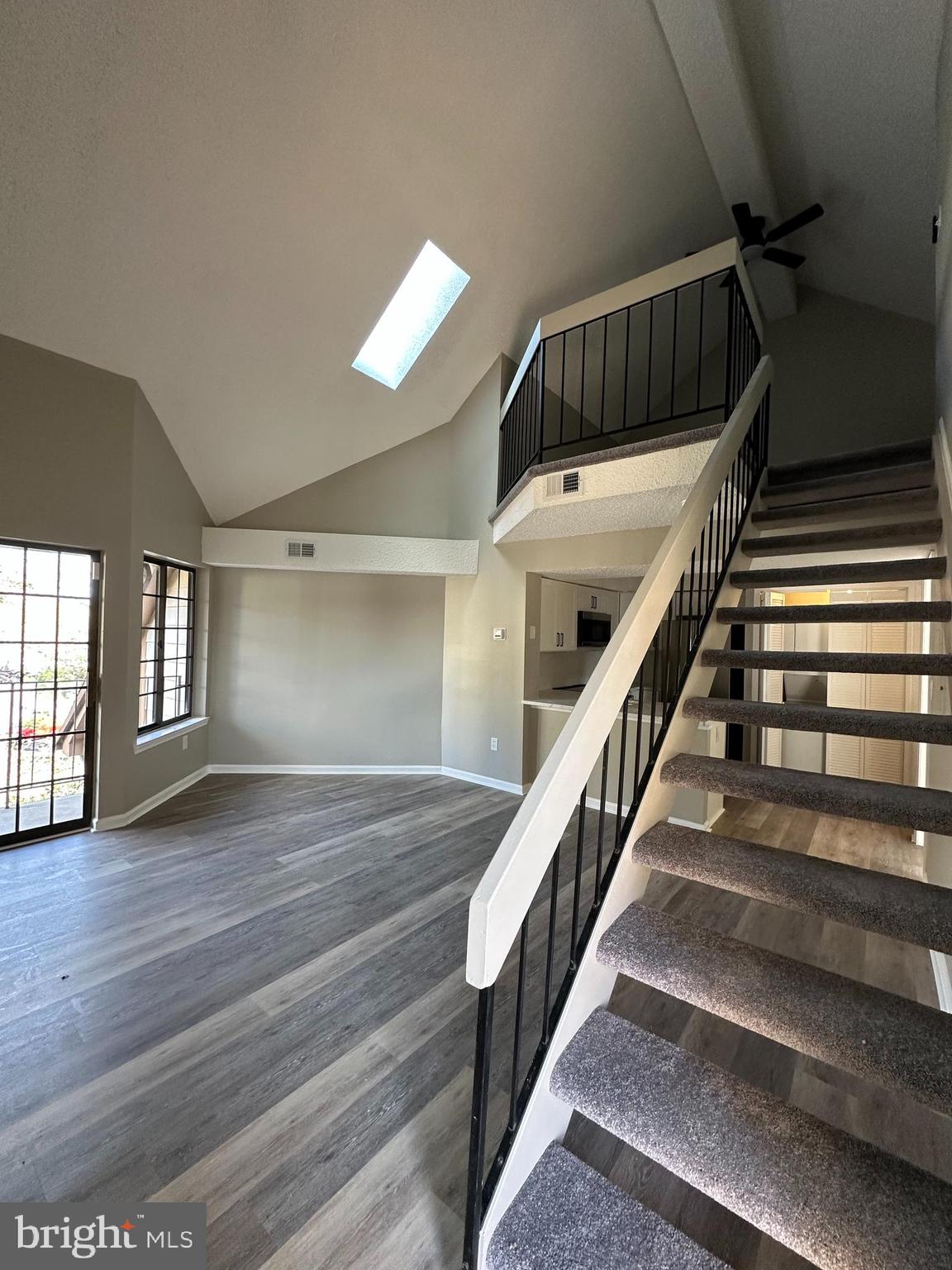 Real estate listing preview #4