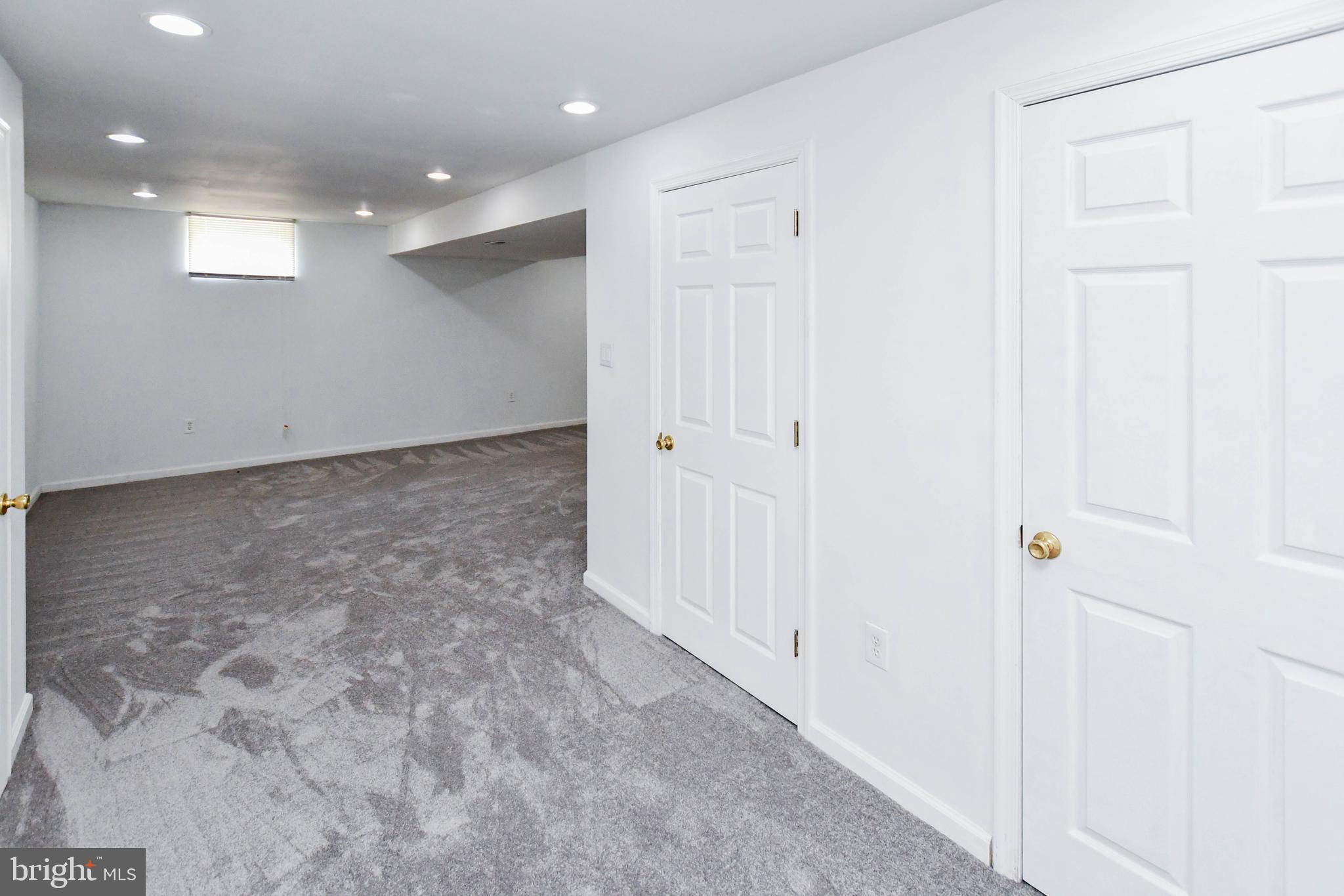 Real estate listing preview #24