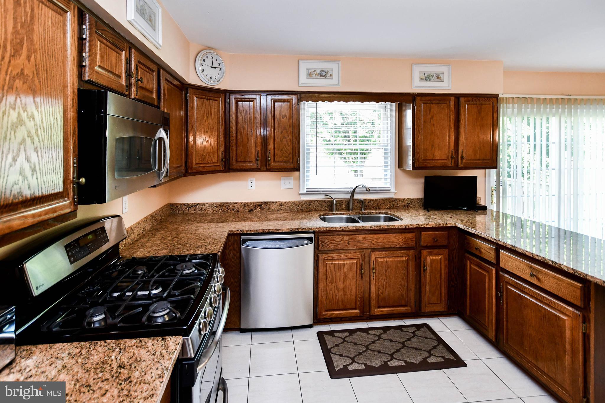 Real estate listing preview #7