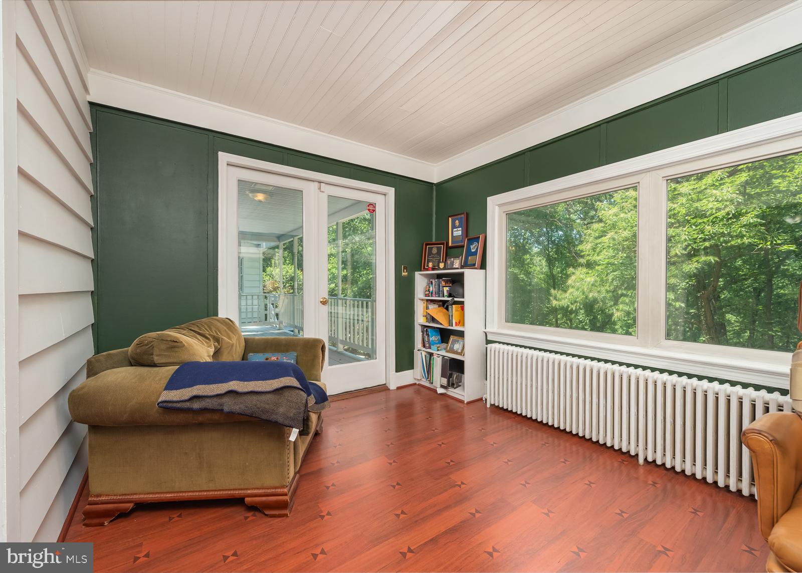 Real estate listing preview #11