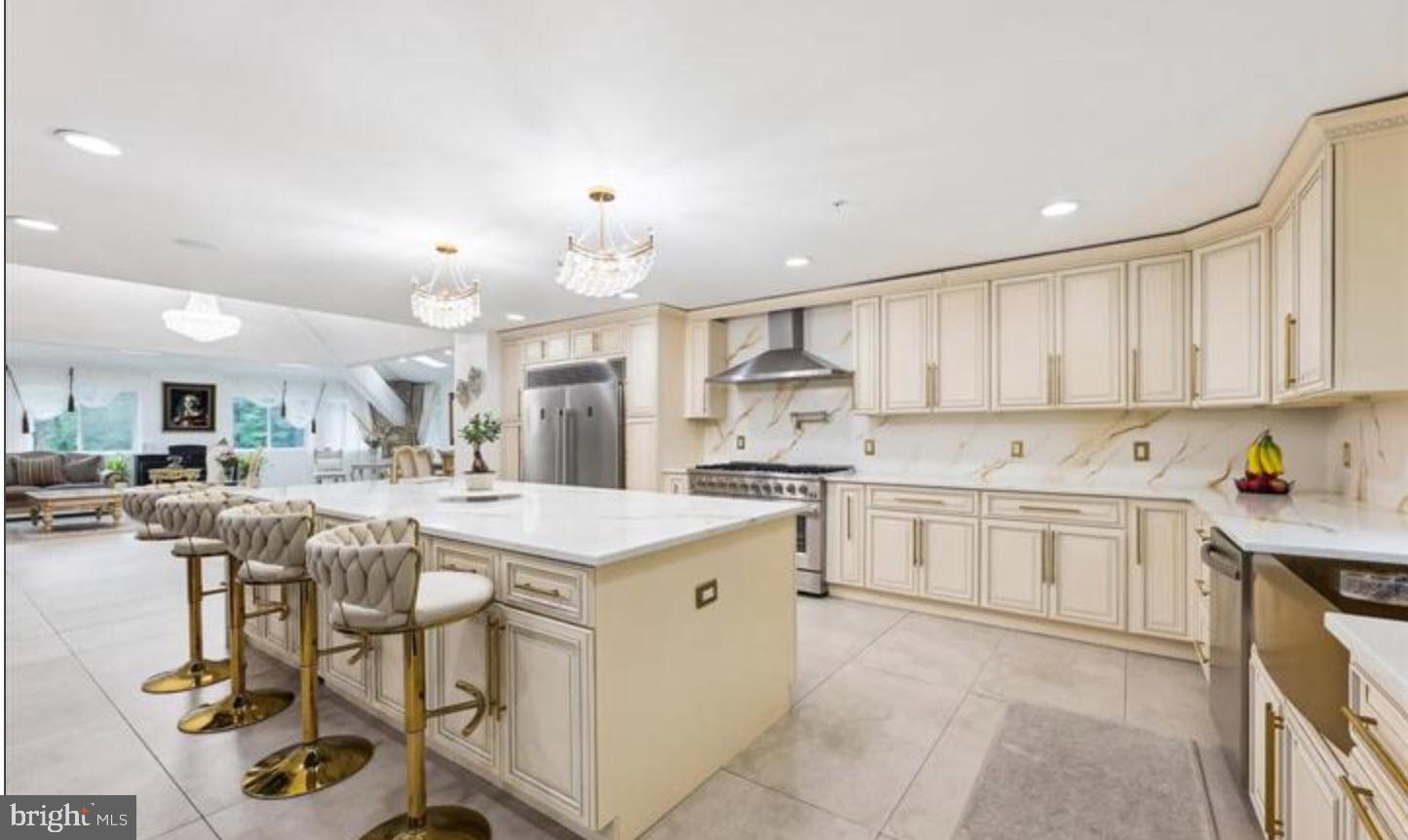 Real estate listing preview #5