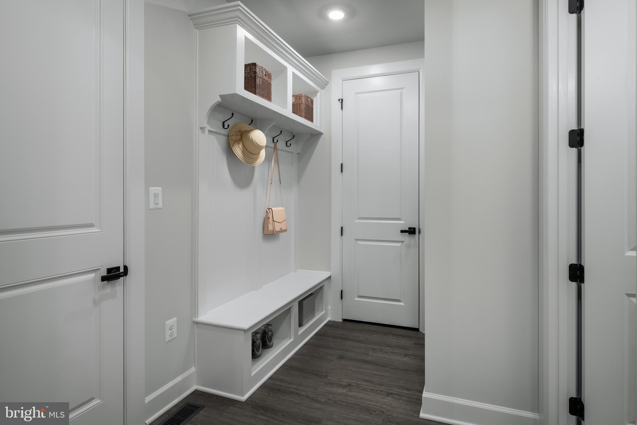 Real estate listing preview #15