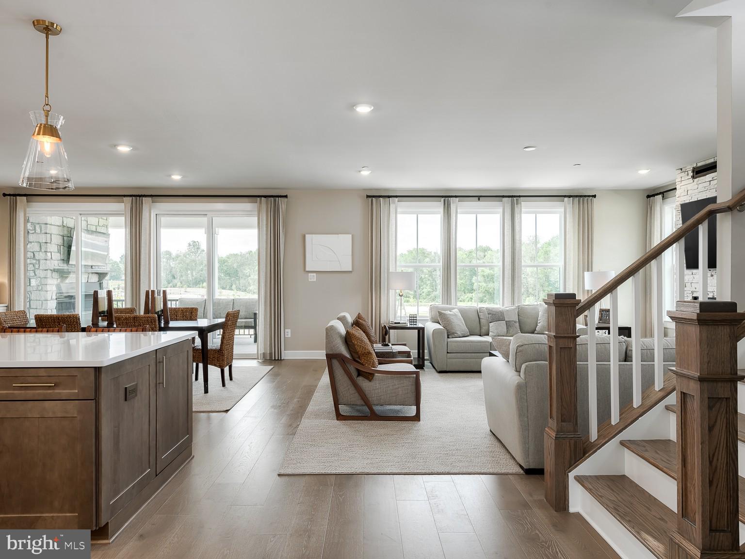 Real estate listing preview #6